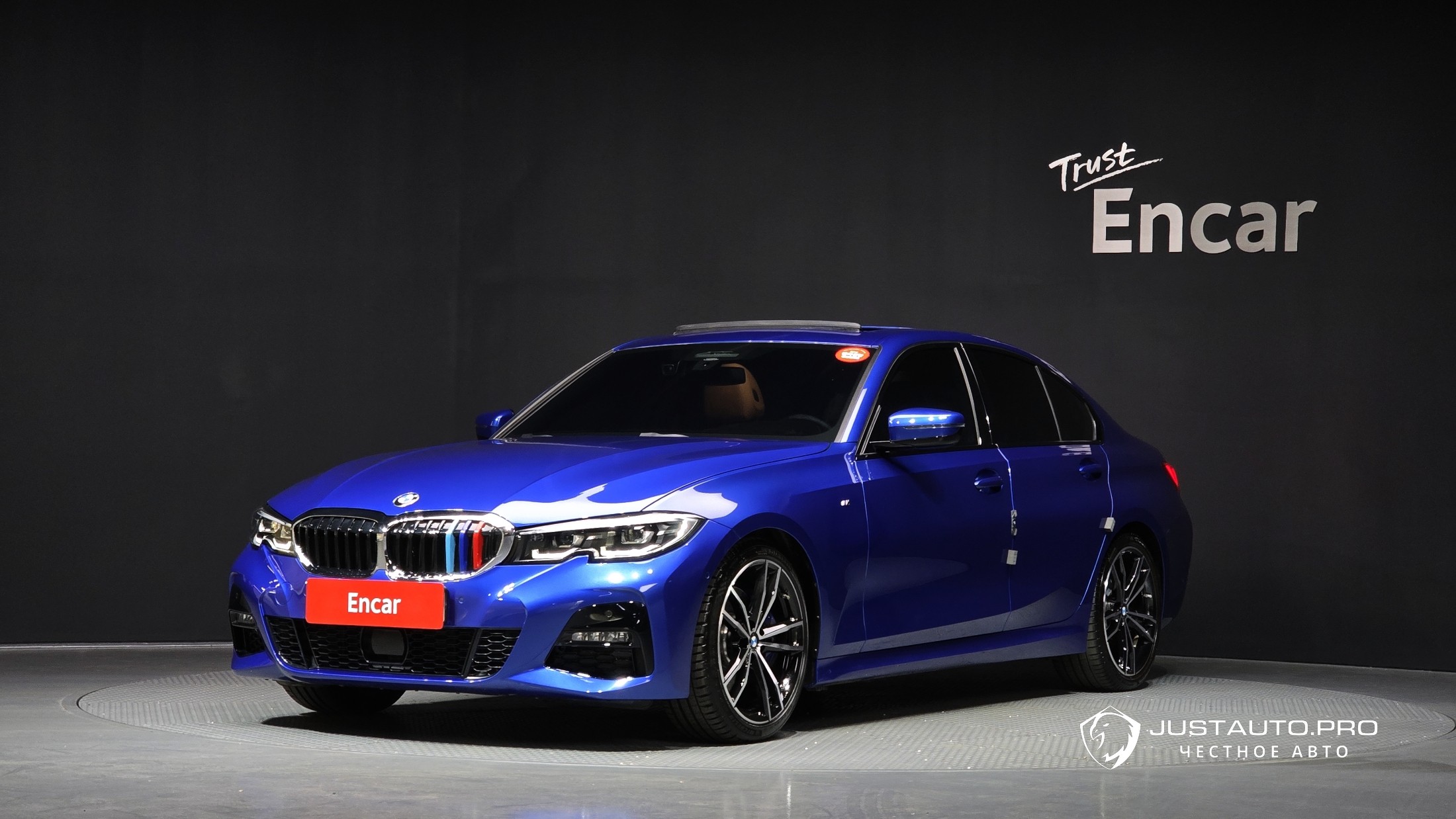 Автомобиль BMW 3-Series