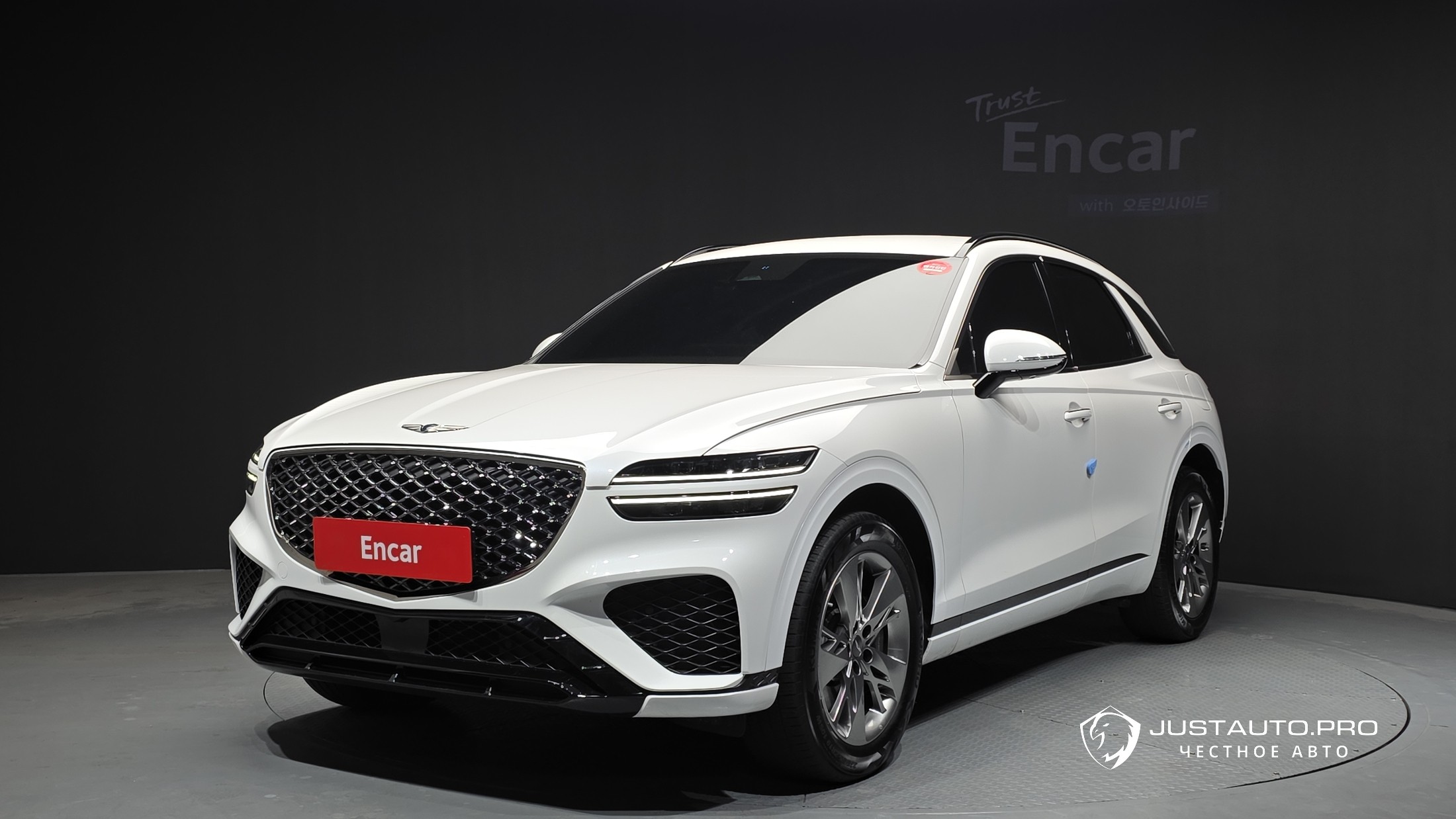 Автомобиль Genesis GV70