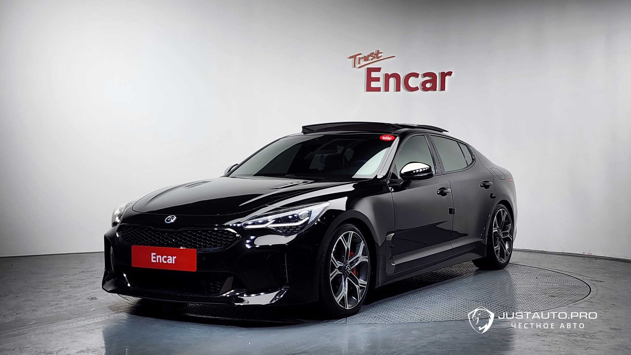 Автомобиль Kia Stinger