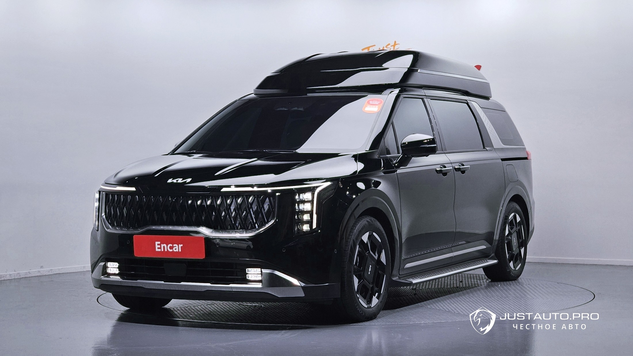 Автомобиль Kia Canival