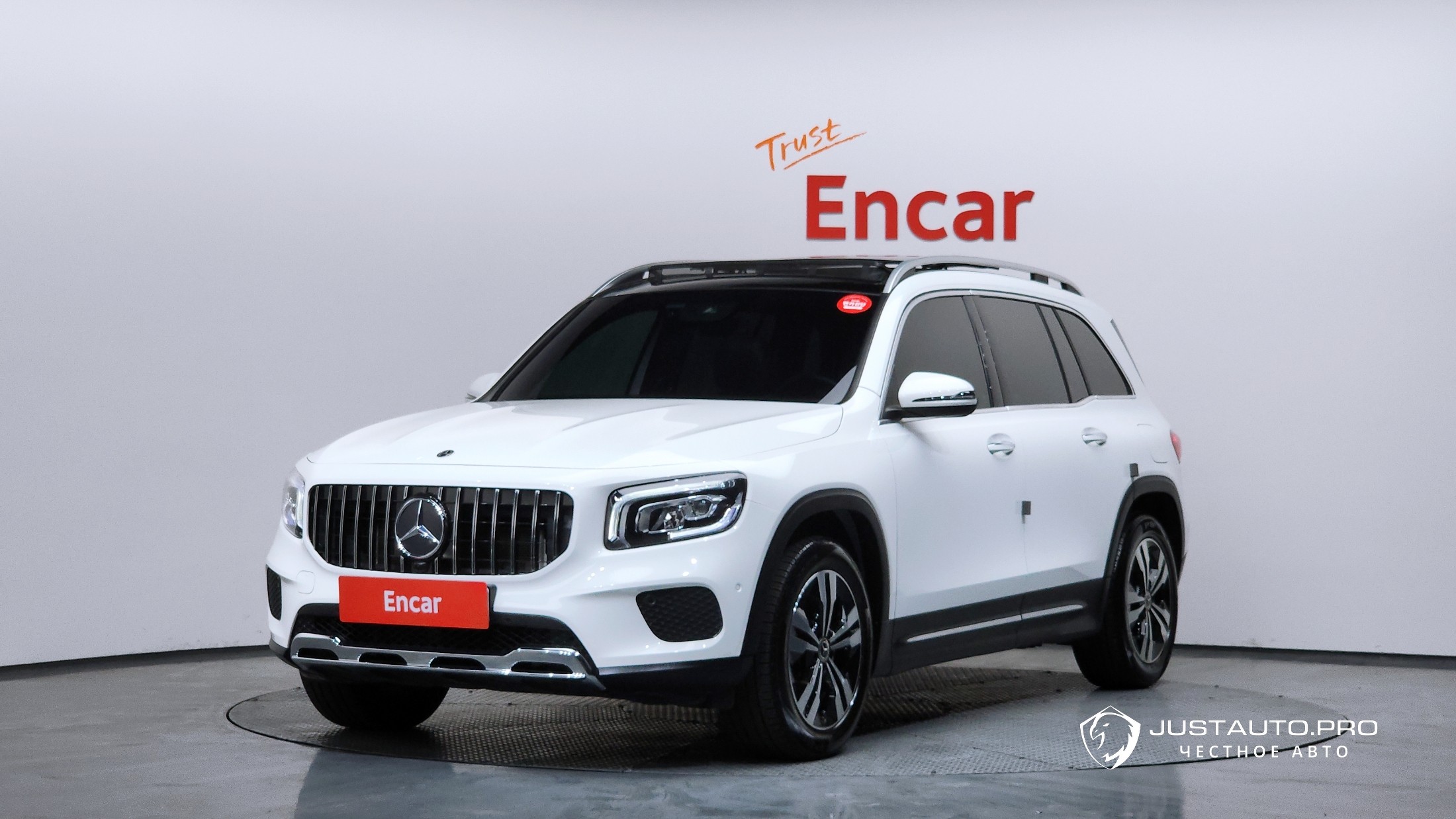 Автомобиль Mercedes-Benz GLB-Class