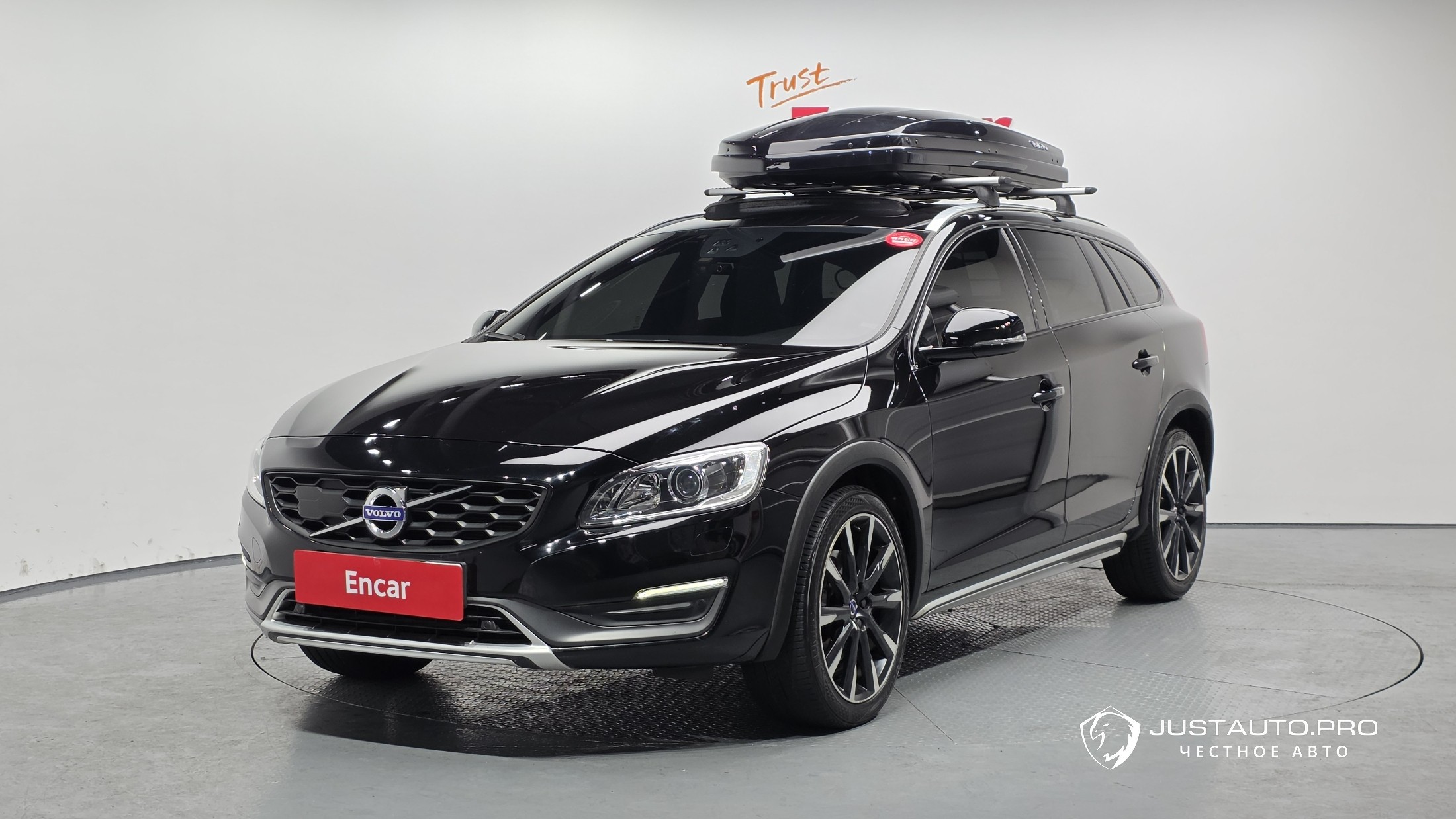 Автомобиль Volvo V60