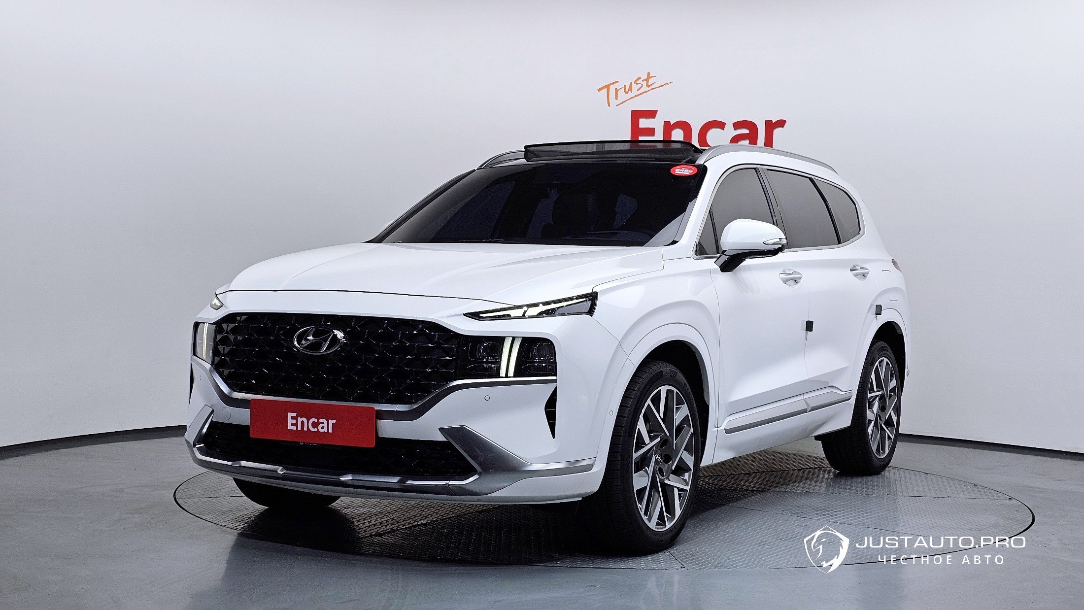 Автомобиль Hyundai Santafe