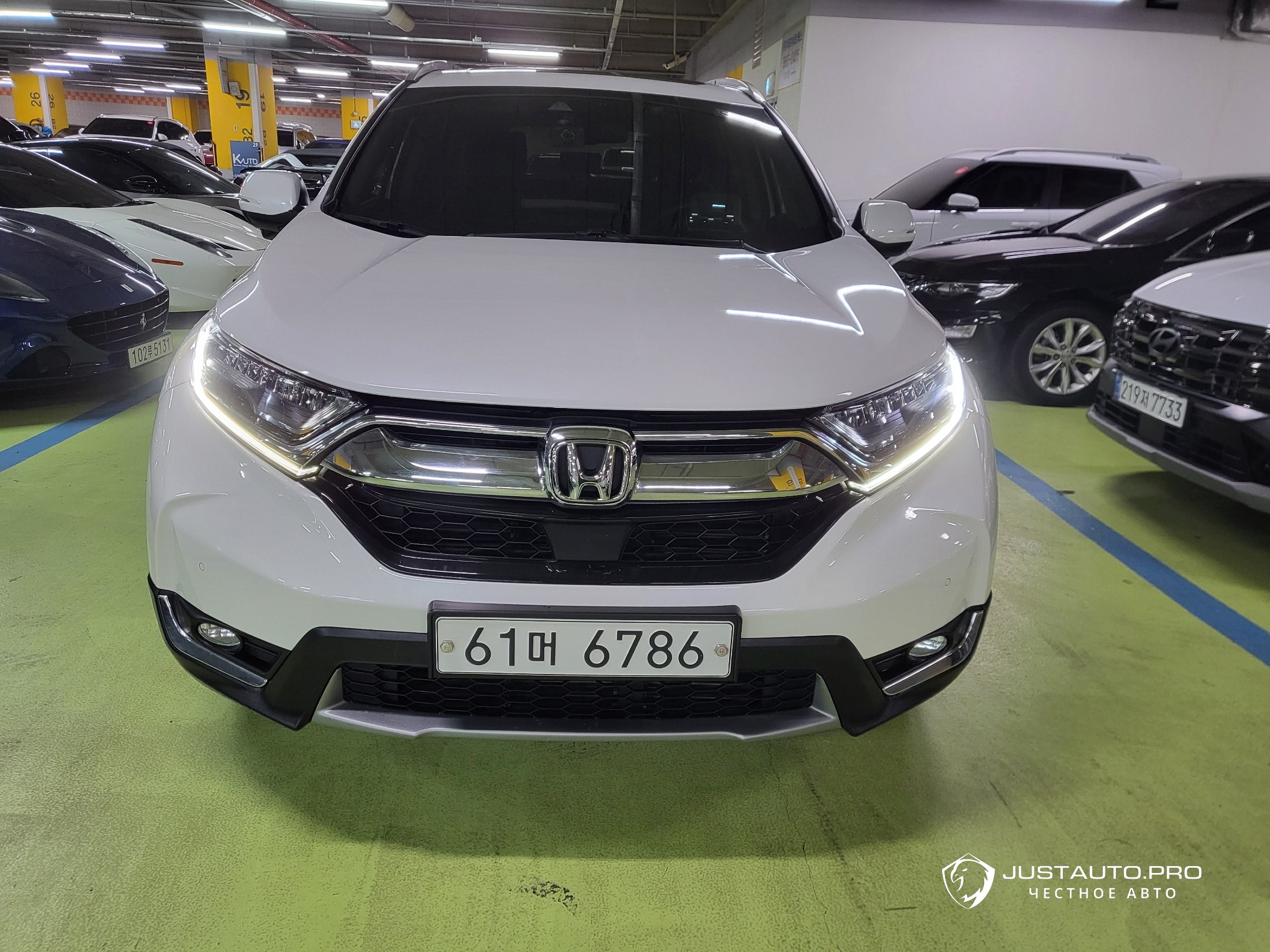 Автомобиль Honda CR-V