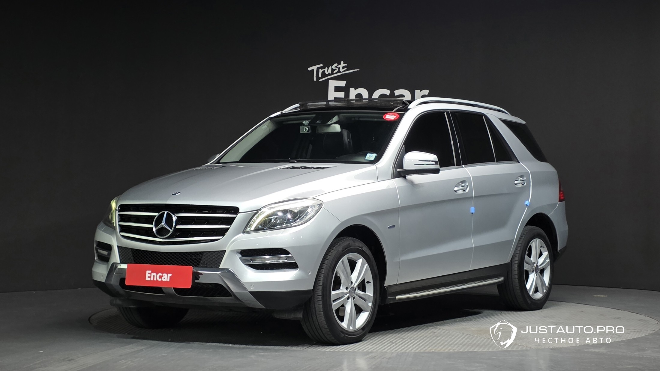 Автомобиль Mercedes-Benz M-class