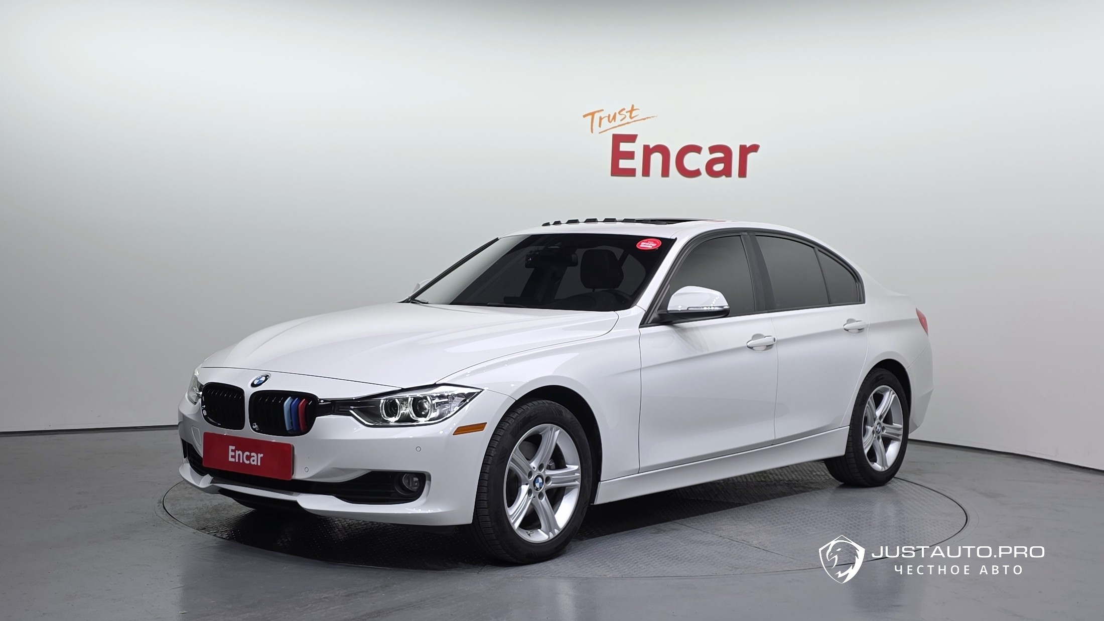 Автомобиль BMW 3-Series