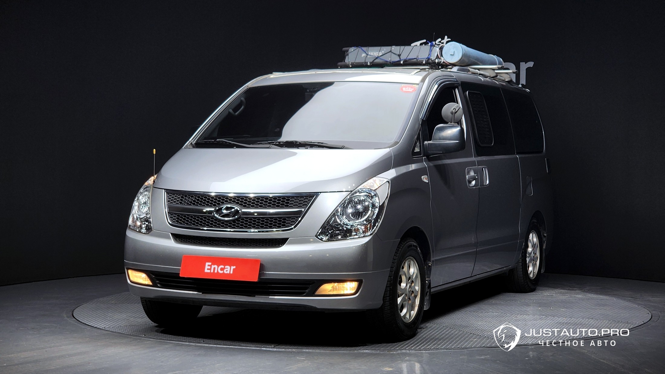 Автомобиль Hyundai Starex