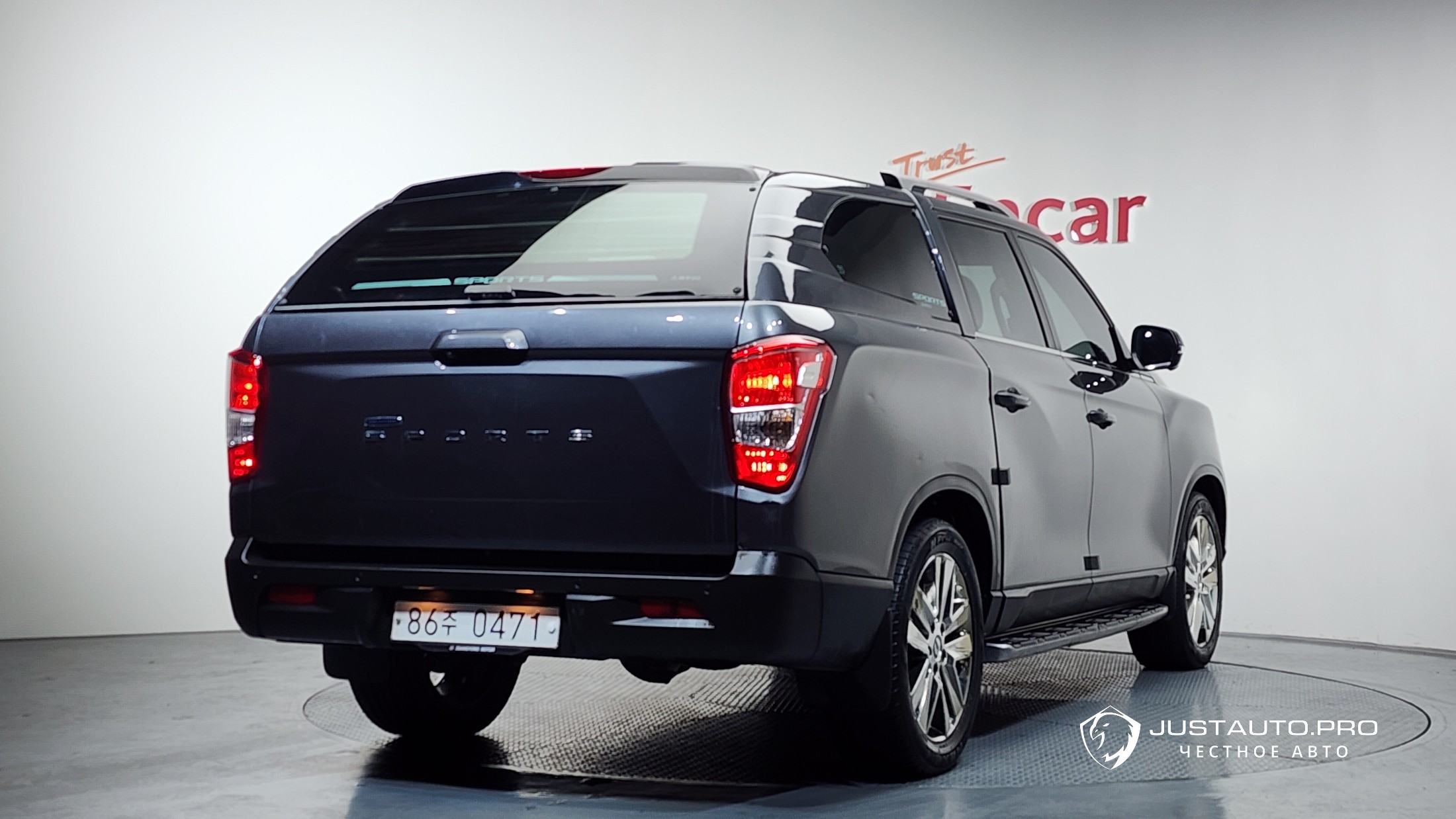 Автомобиль KG_Mobility_Ssangyong Rexton