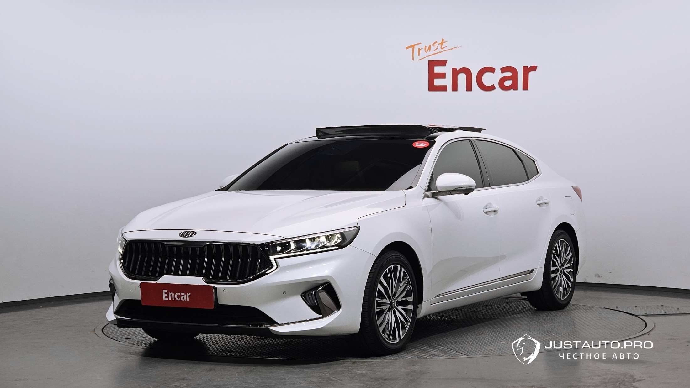 Автомобиль Kia K7