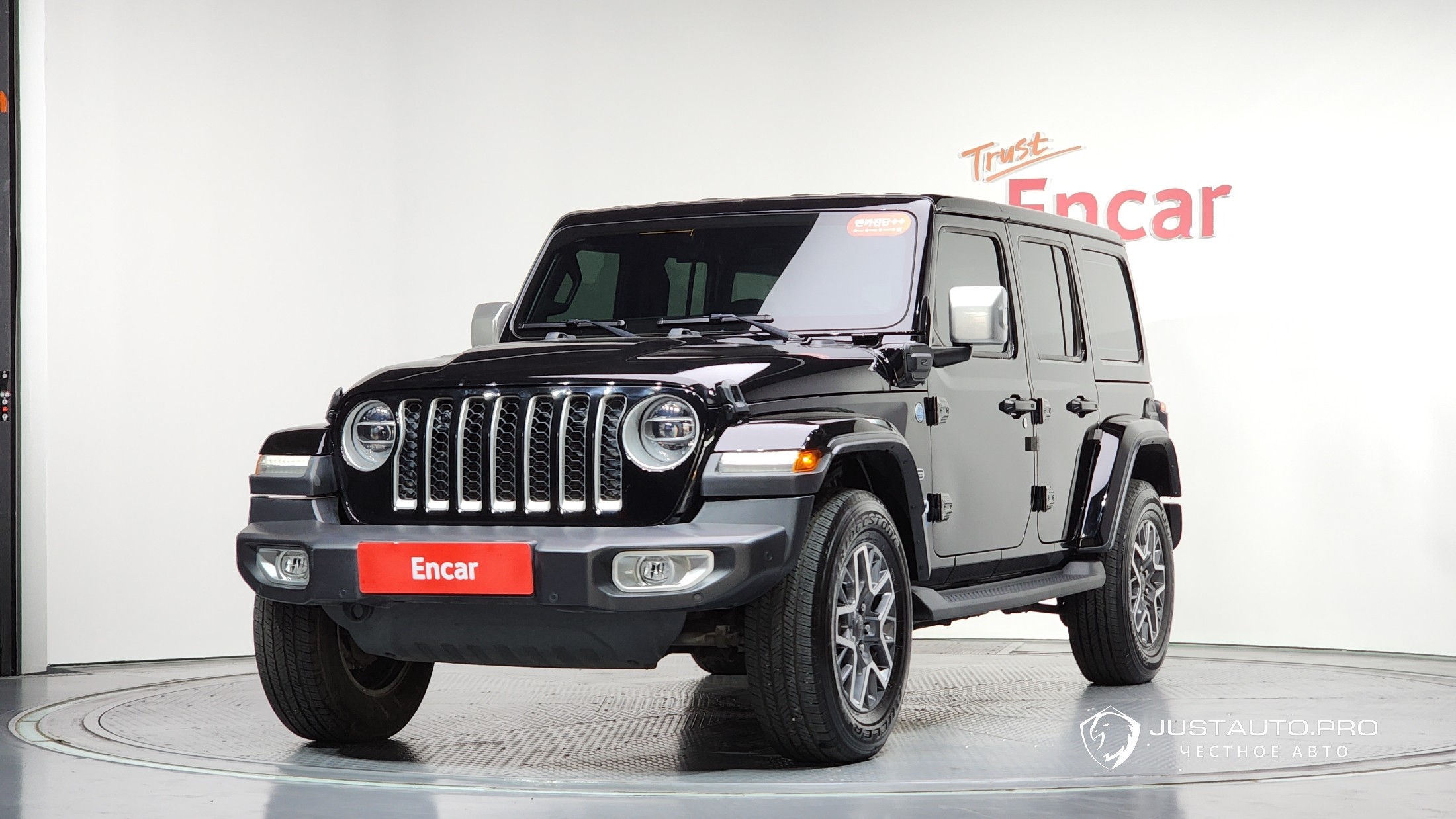 Автомобиль Jeep Wrangler