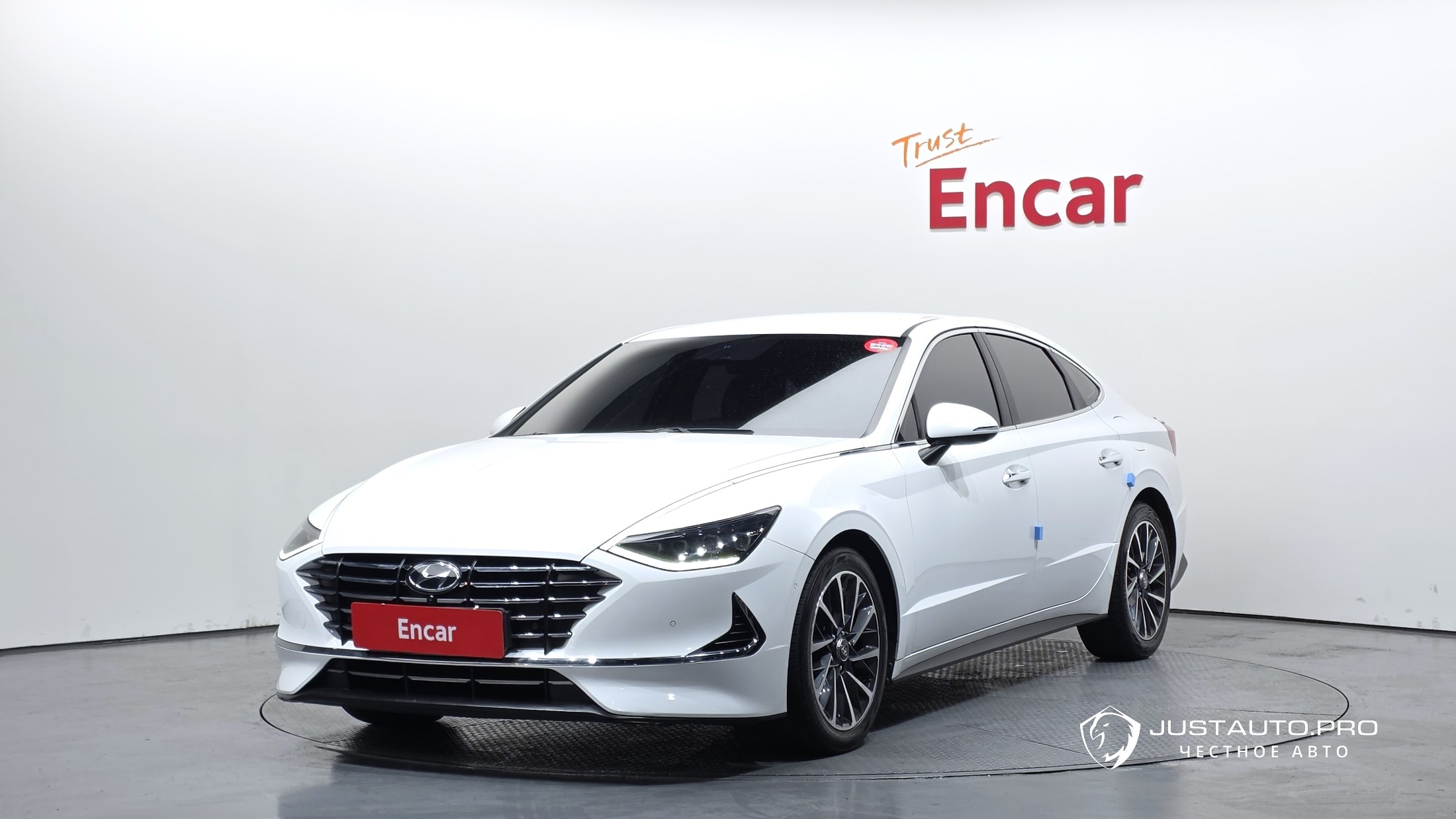 Автомобиль Hyundai Sonata