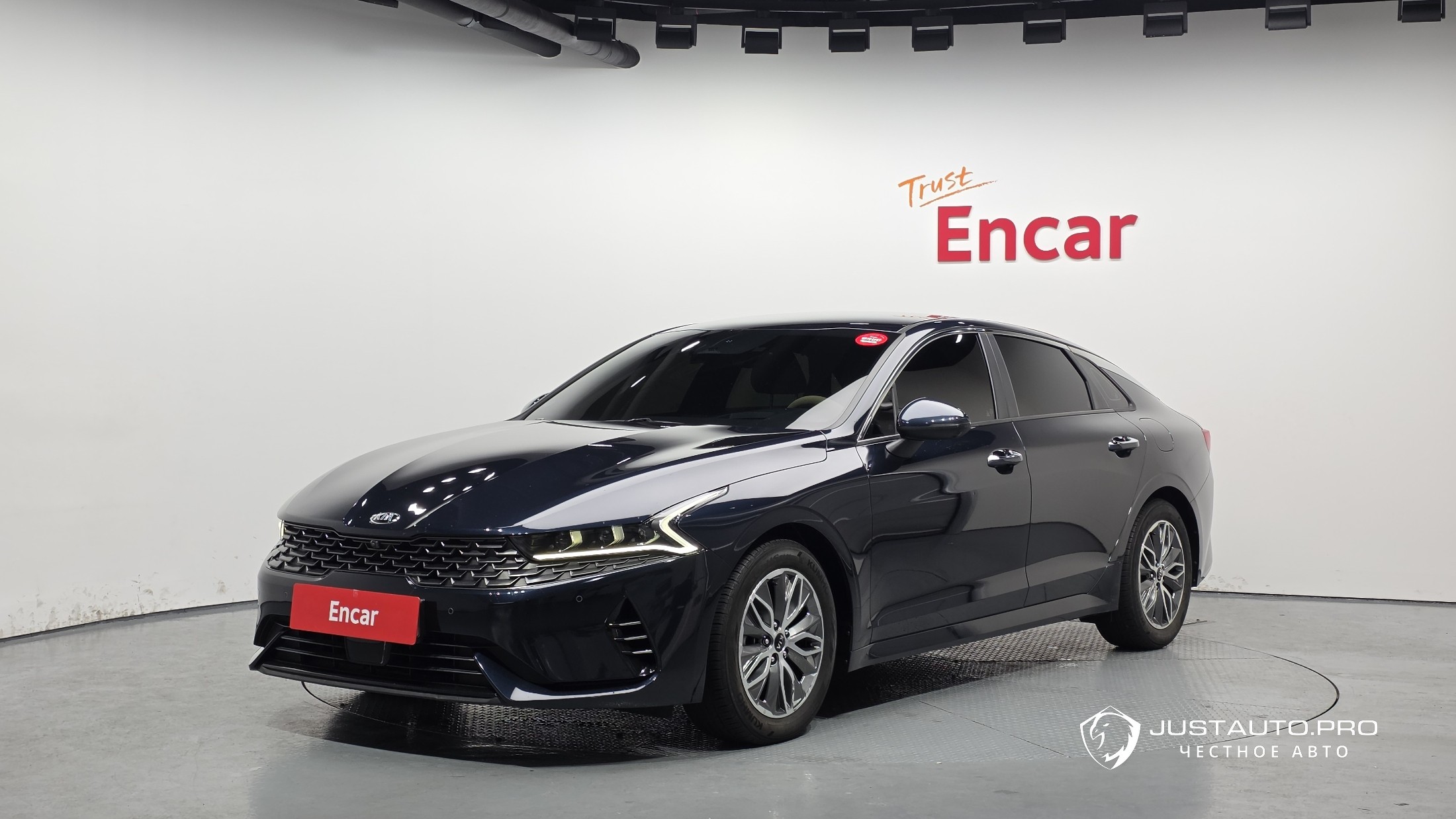 Автомобиль Kia K5
