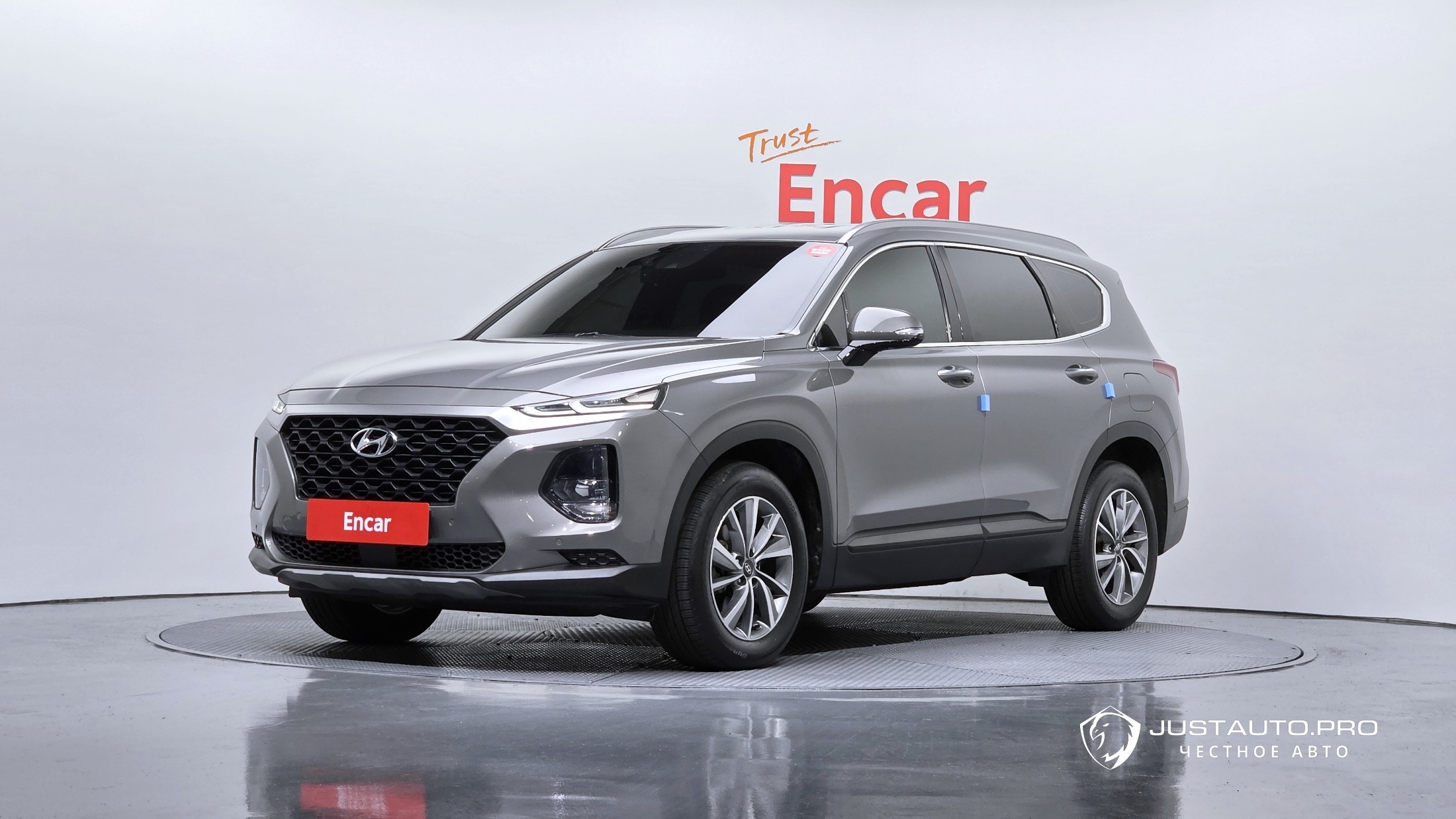 Автомобиль Hyundai Santafe