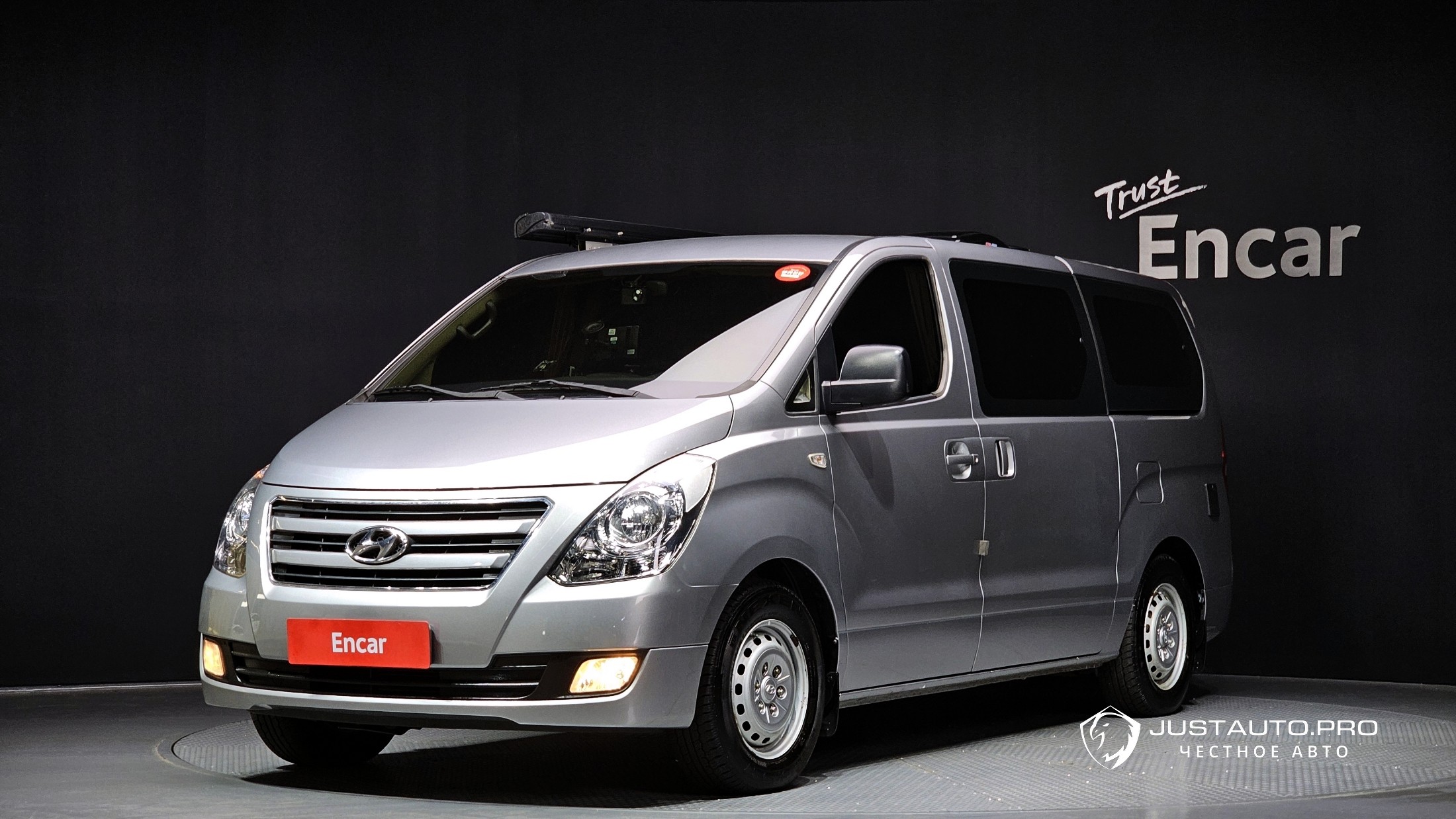 Автомобиль Hyundai Starex