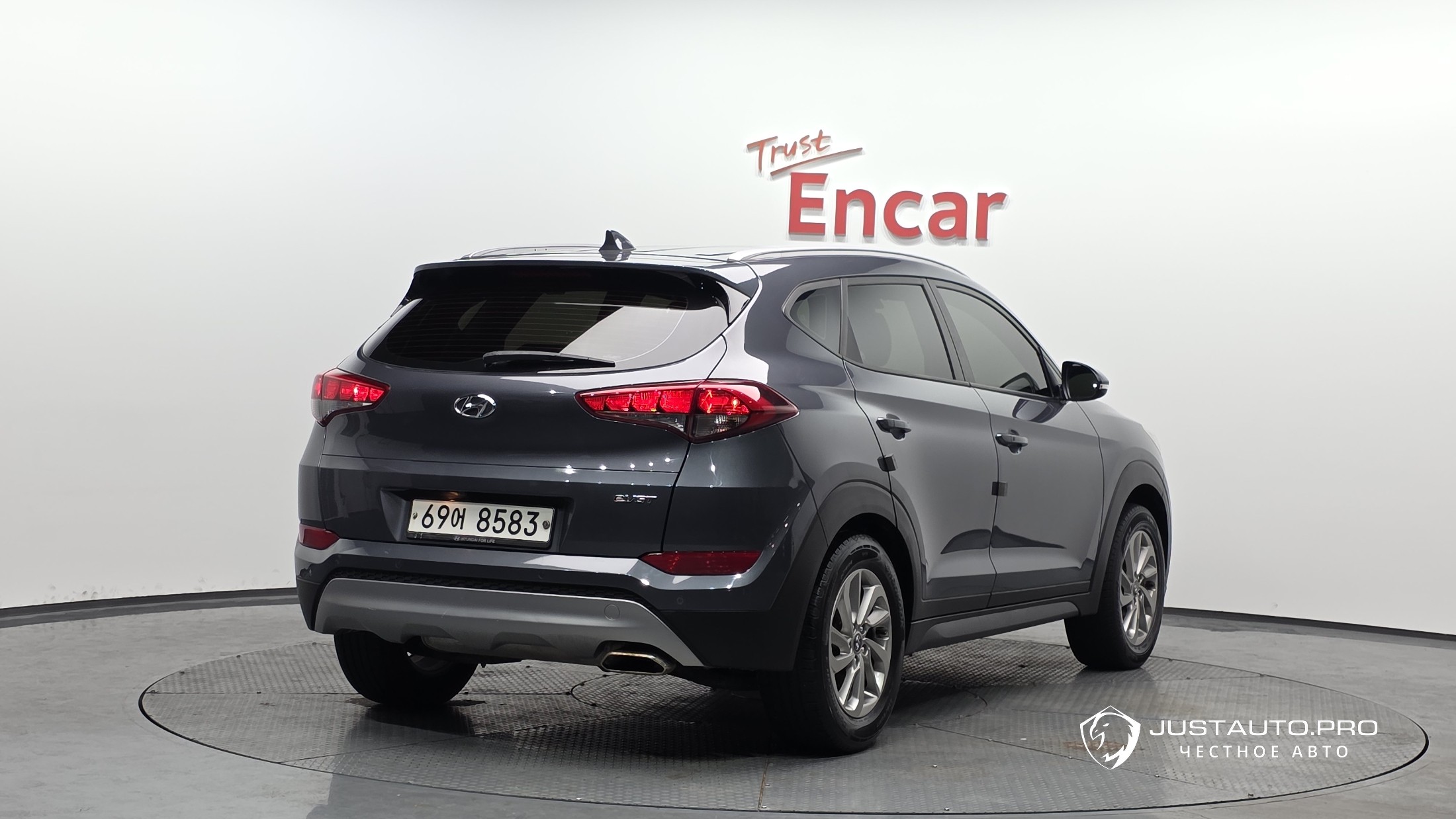 Автомобиль Hyundai Tucson