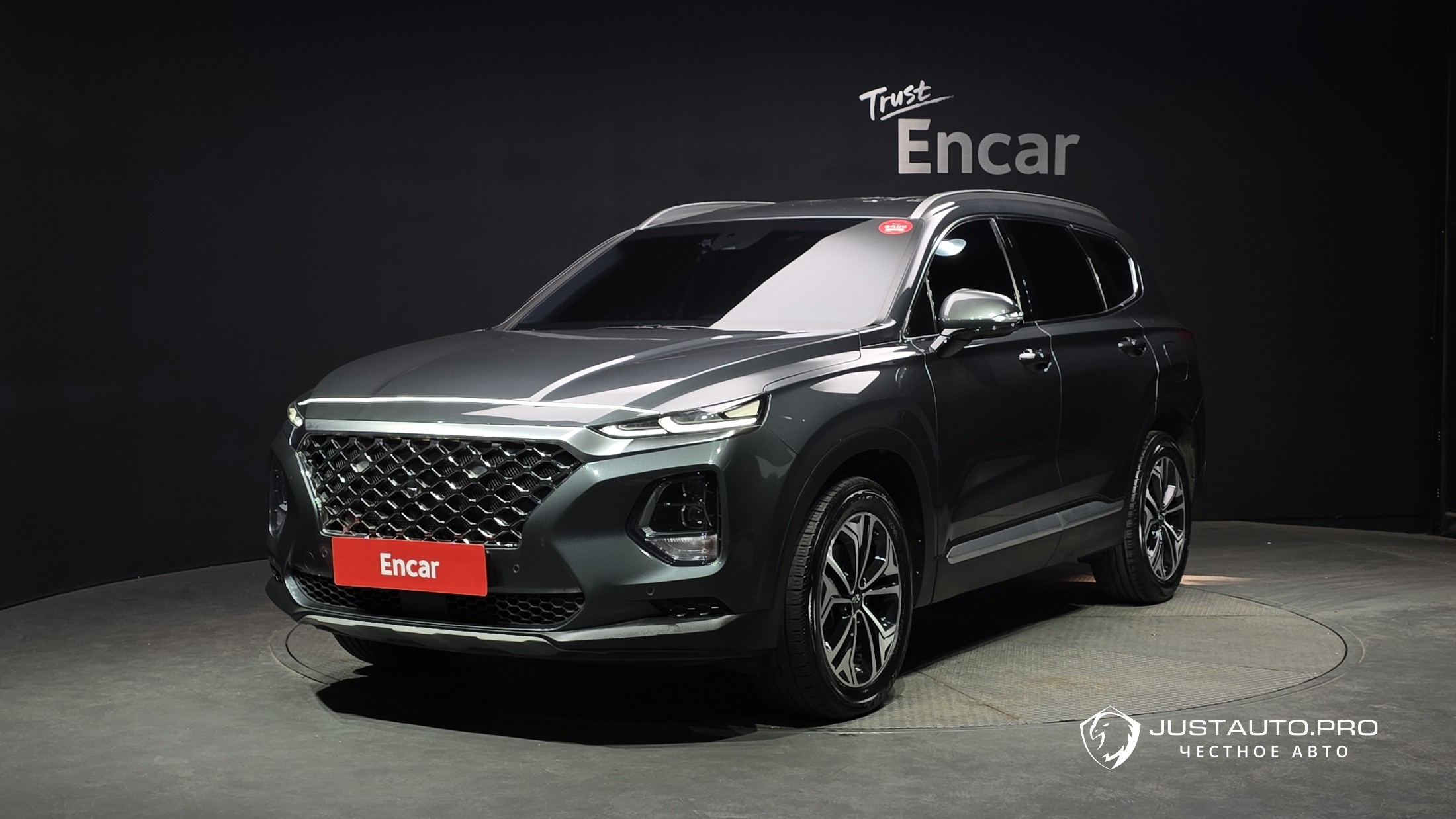 Автомобиль Hyundai Santafe