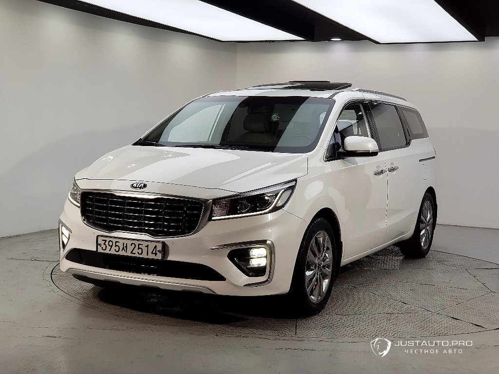 Автомобиль Kia Canival