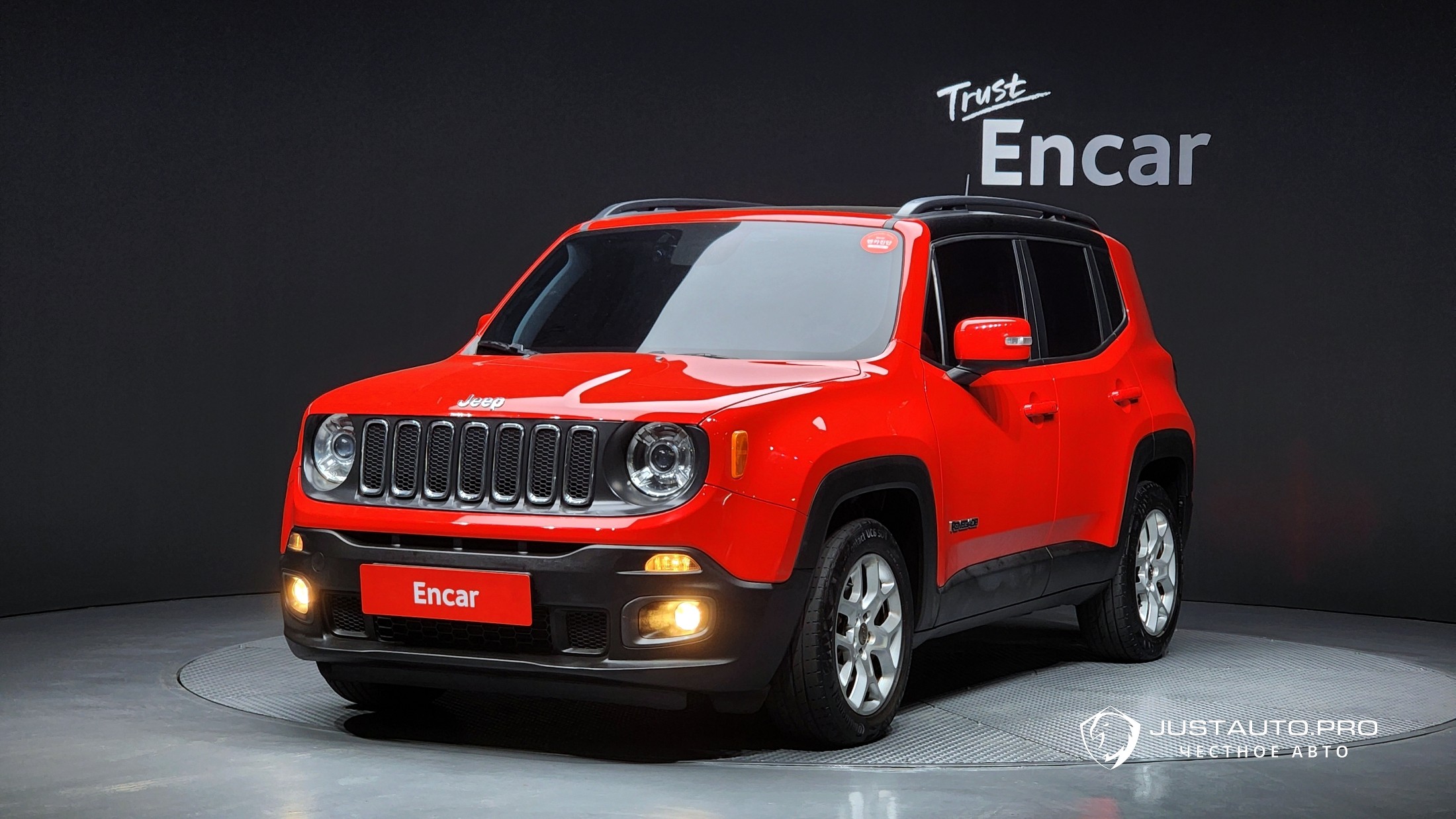 Автомобиль Jeep Renegade
