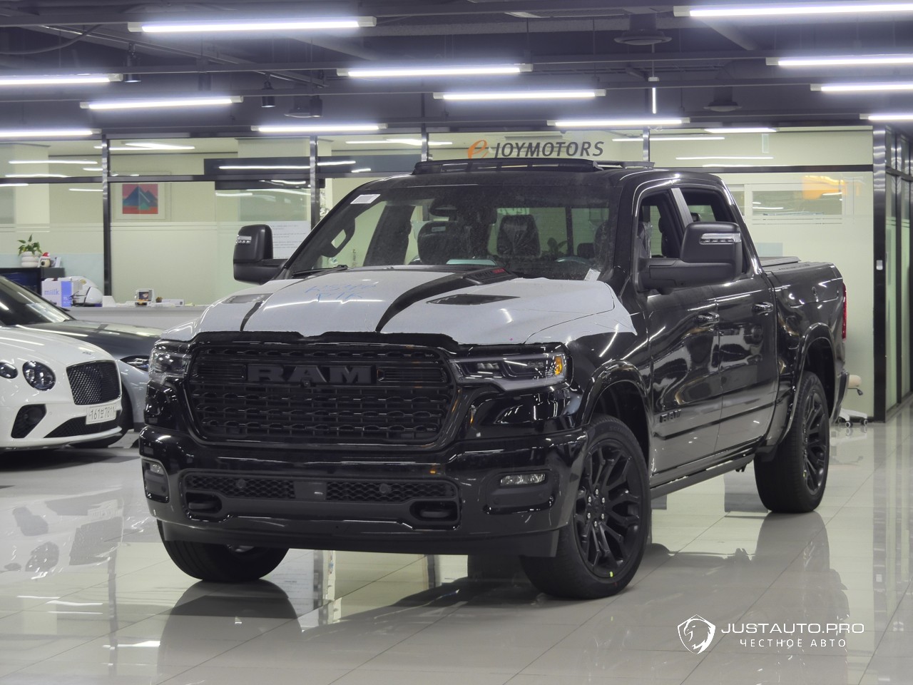 Автомобиль Dodge Ram Pick Up