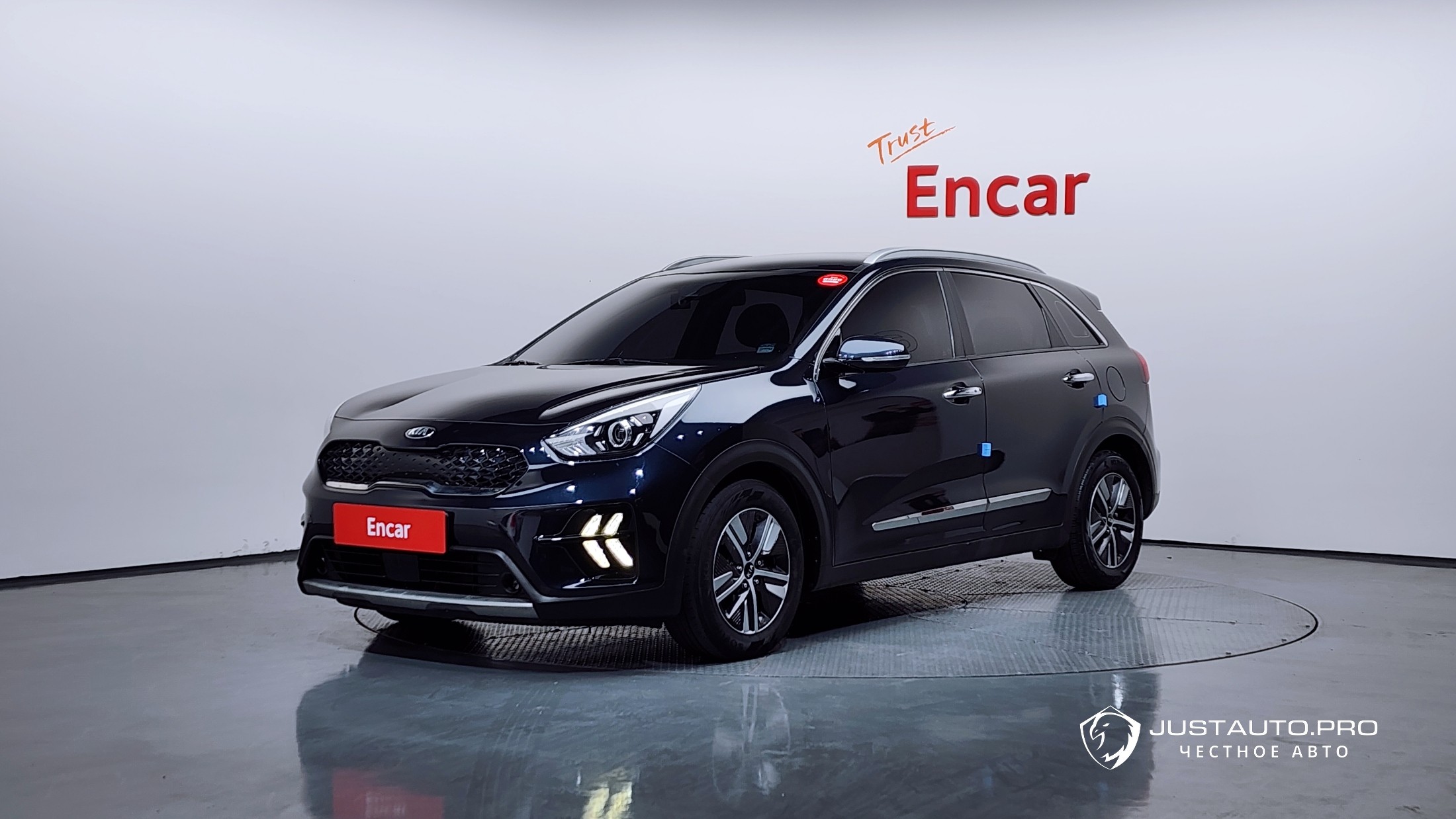 Автомобиль Kia Niro