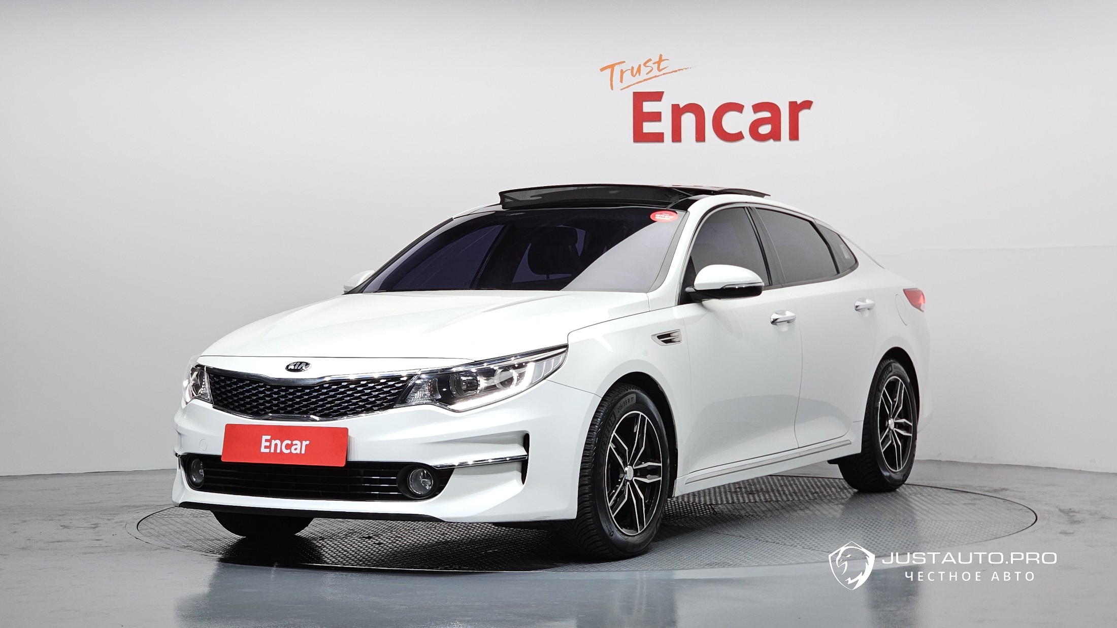 Автомобиль Kia K5