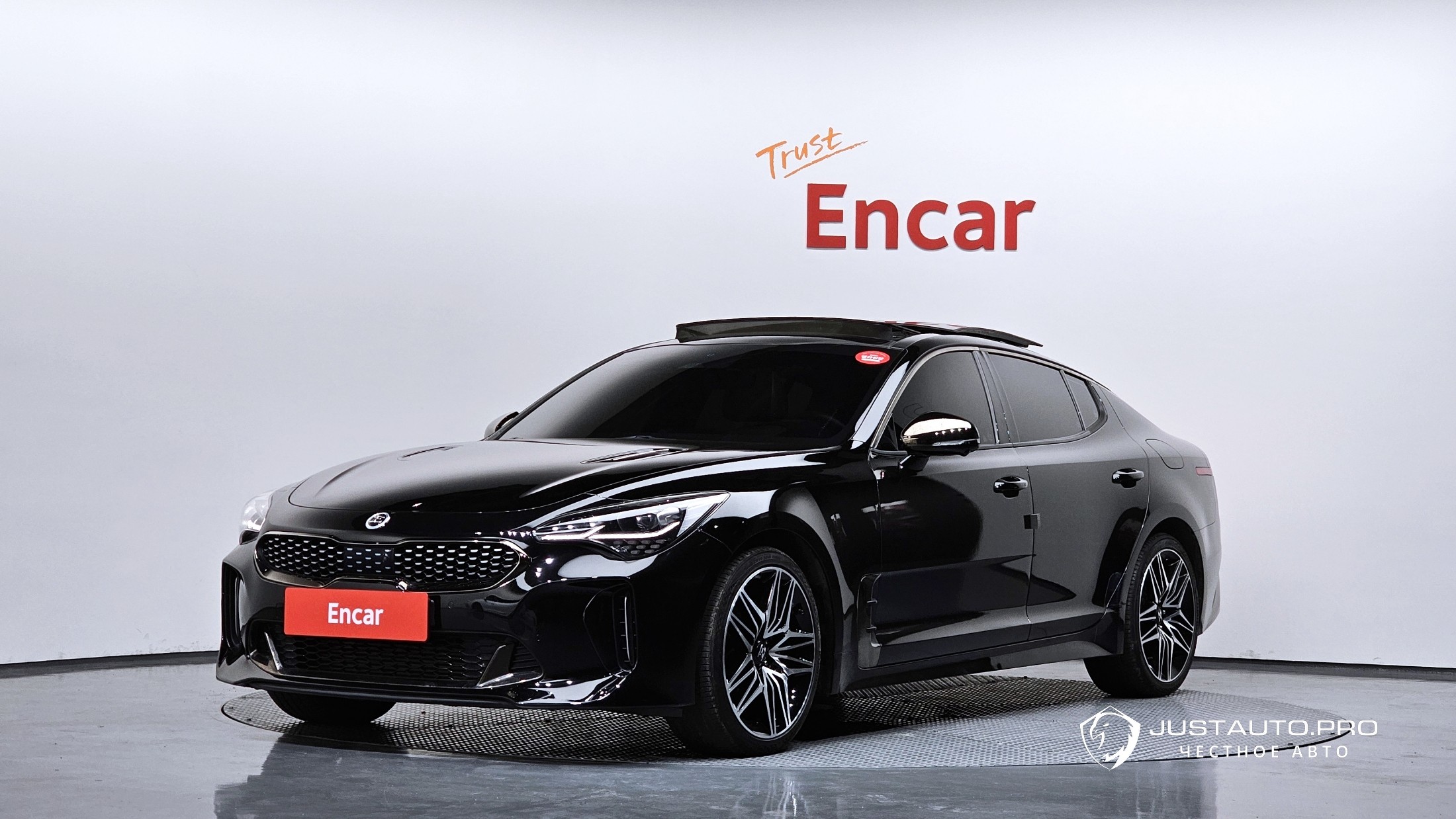 Автомобиль Kia Stinger