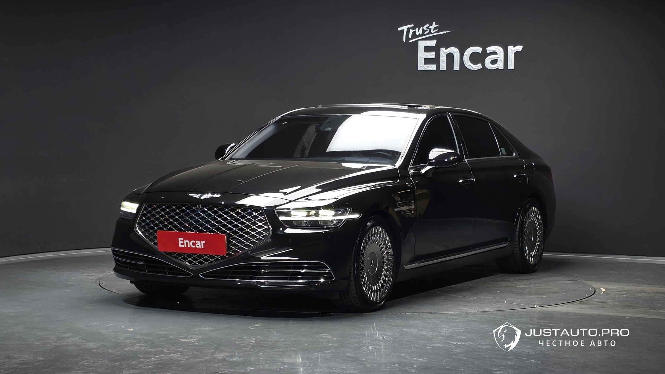 Автомобиль Genesis G90