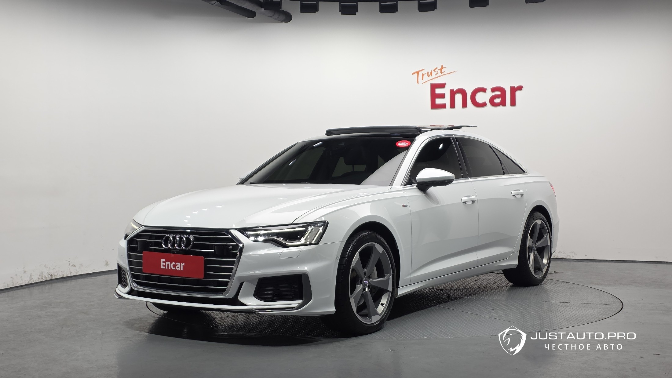 Автомобиль Audi A6