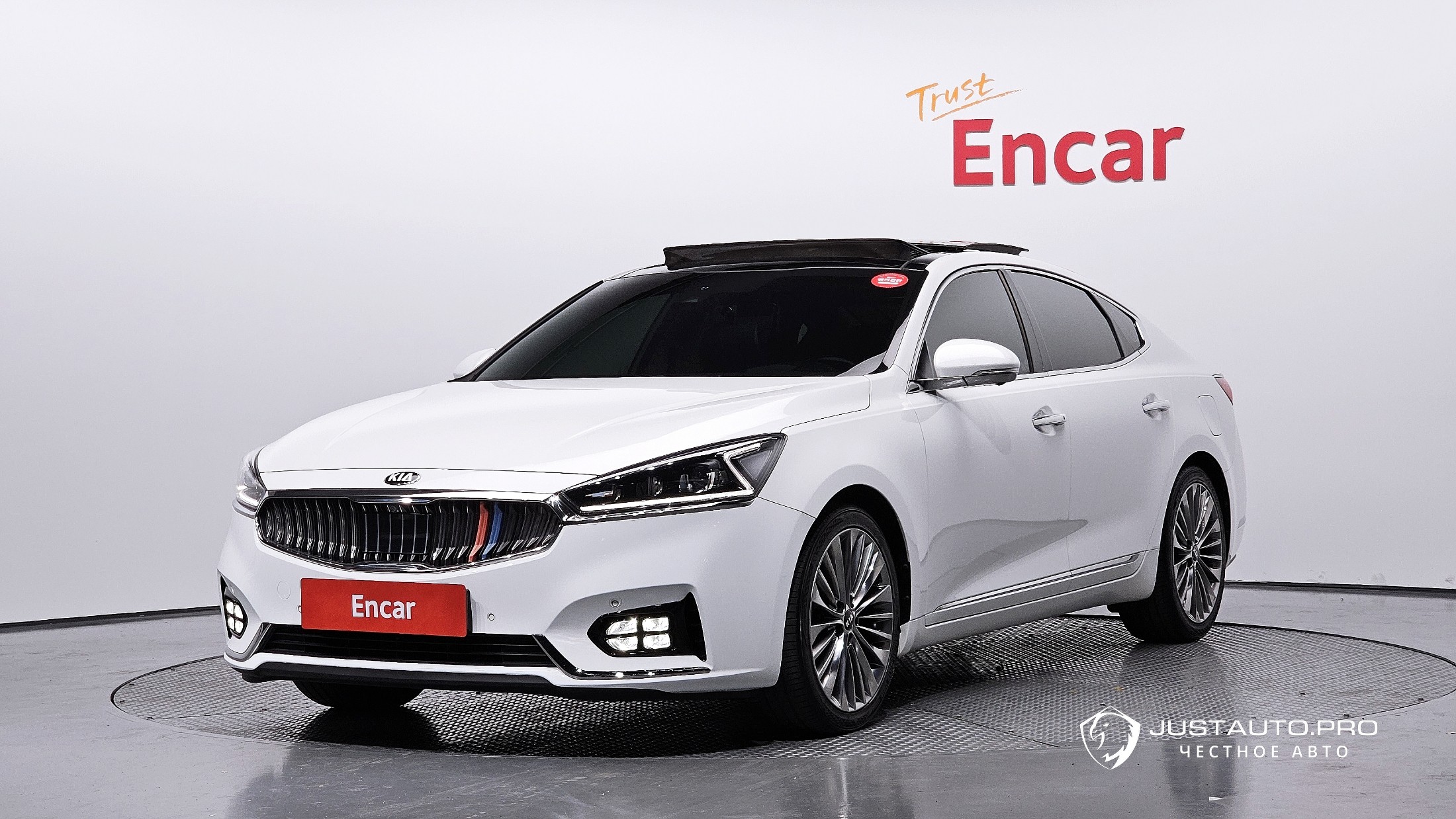 Автомобиль Kia K7