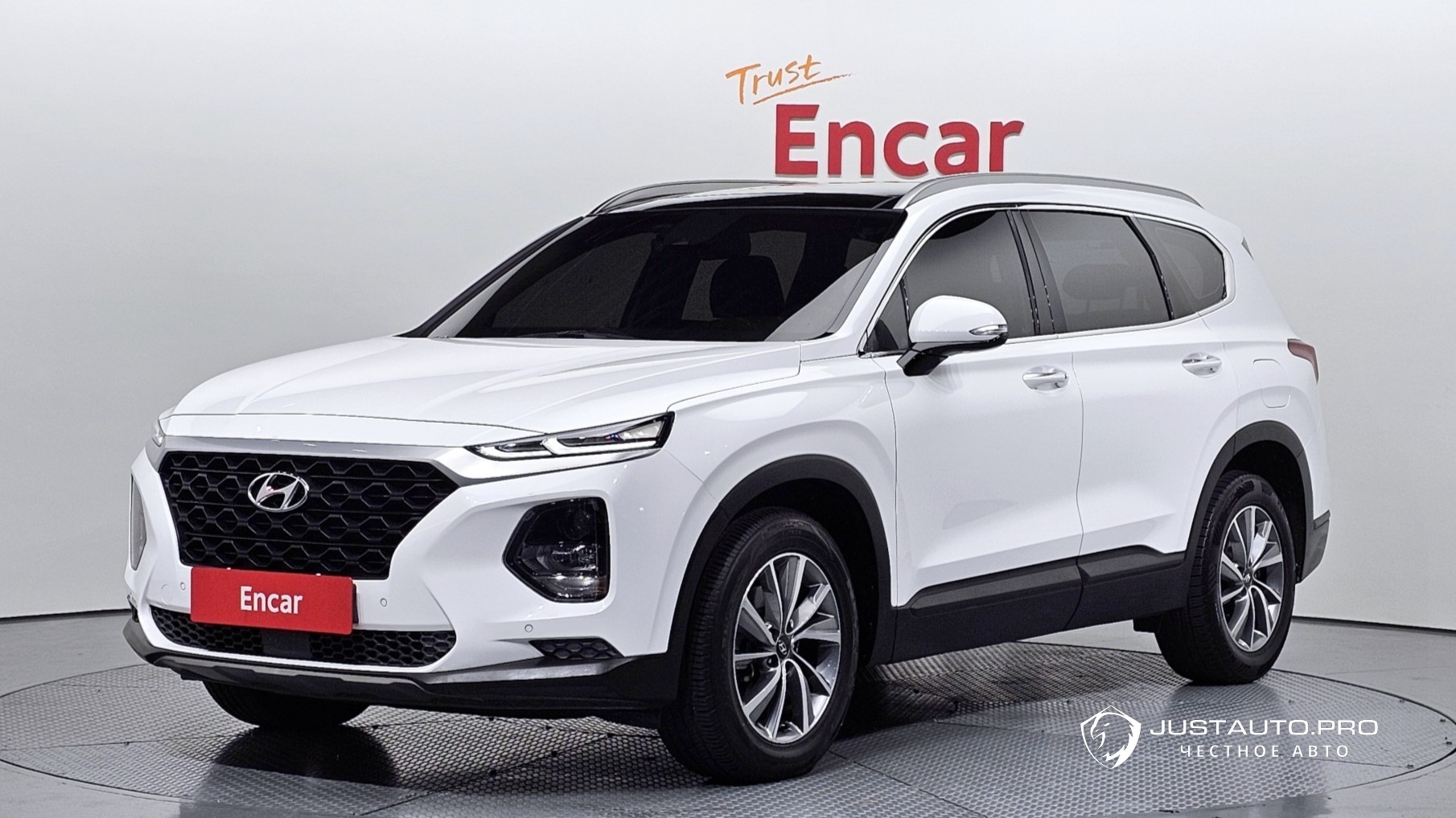 Автомобиль Hyundai Santafe