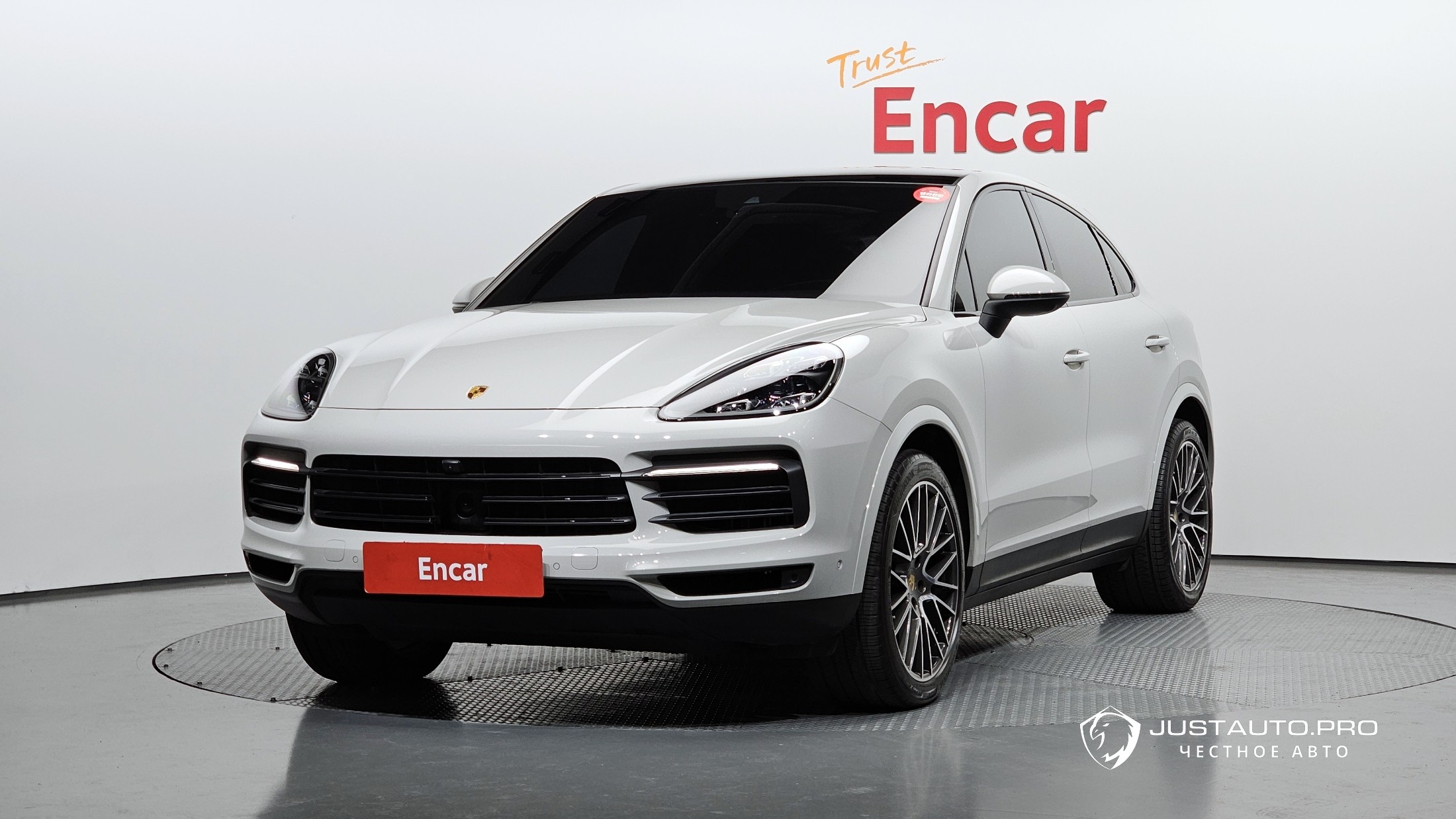 Автомобиль Porsche Cayenne