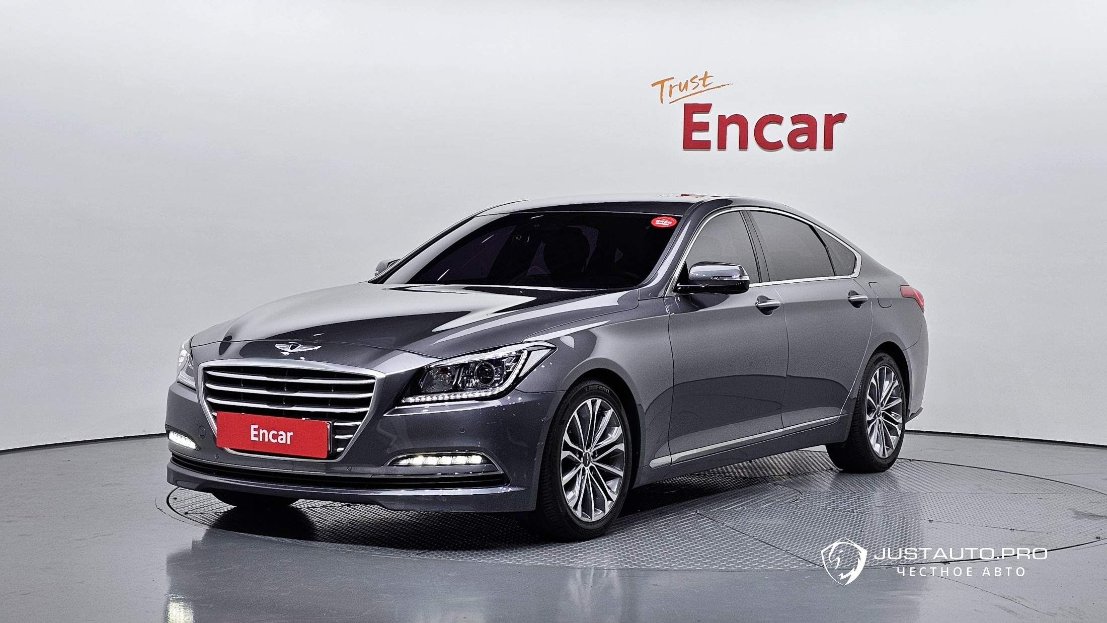 Автомобиль Hyundai Genesis
