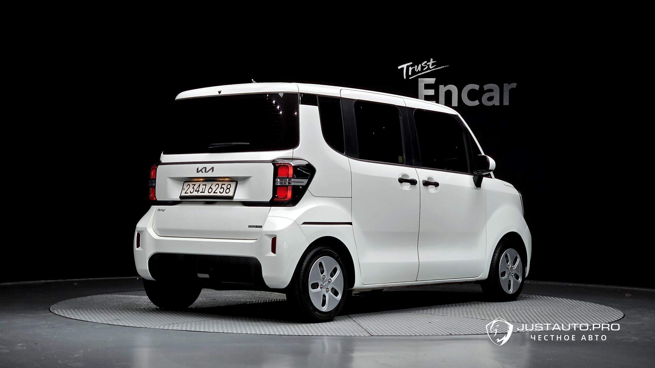 Автомобиль Kia RAY