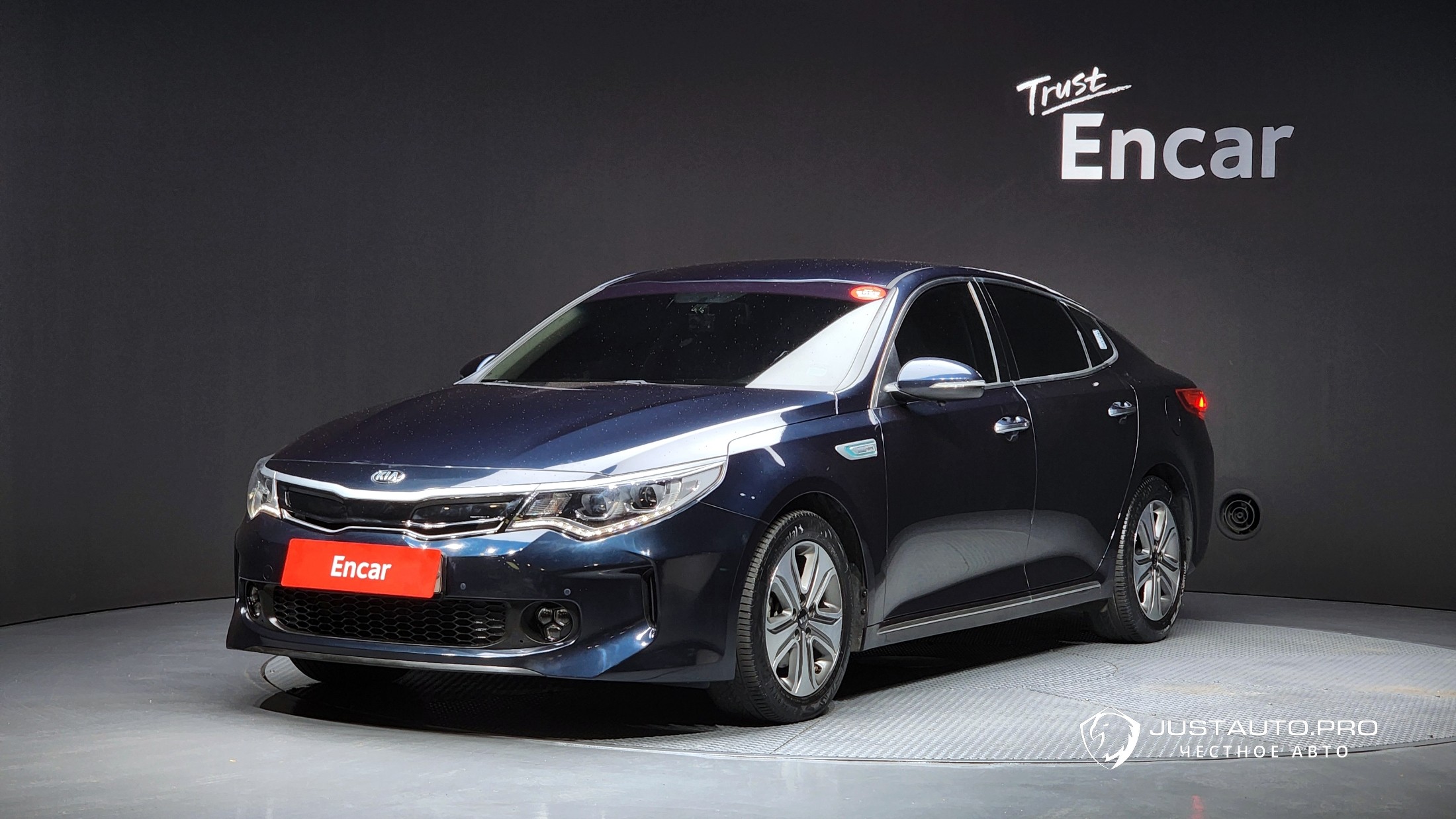 Автомобиль Kia K5