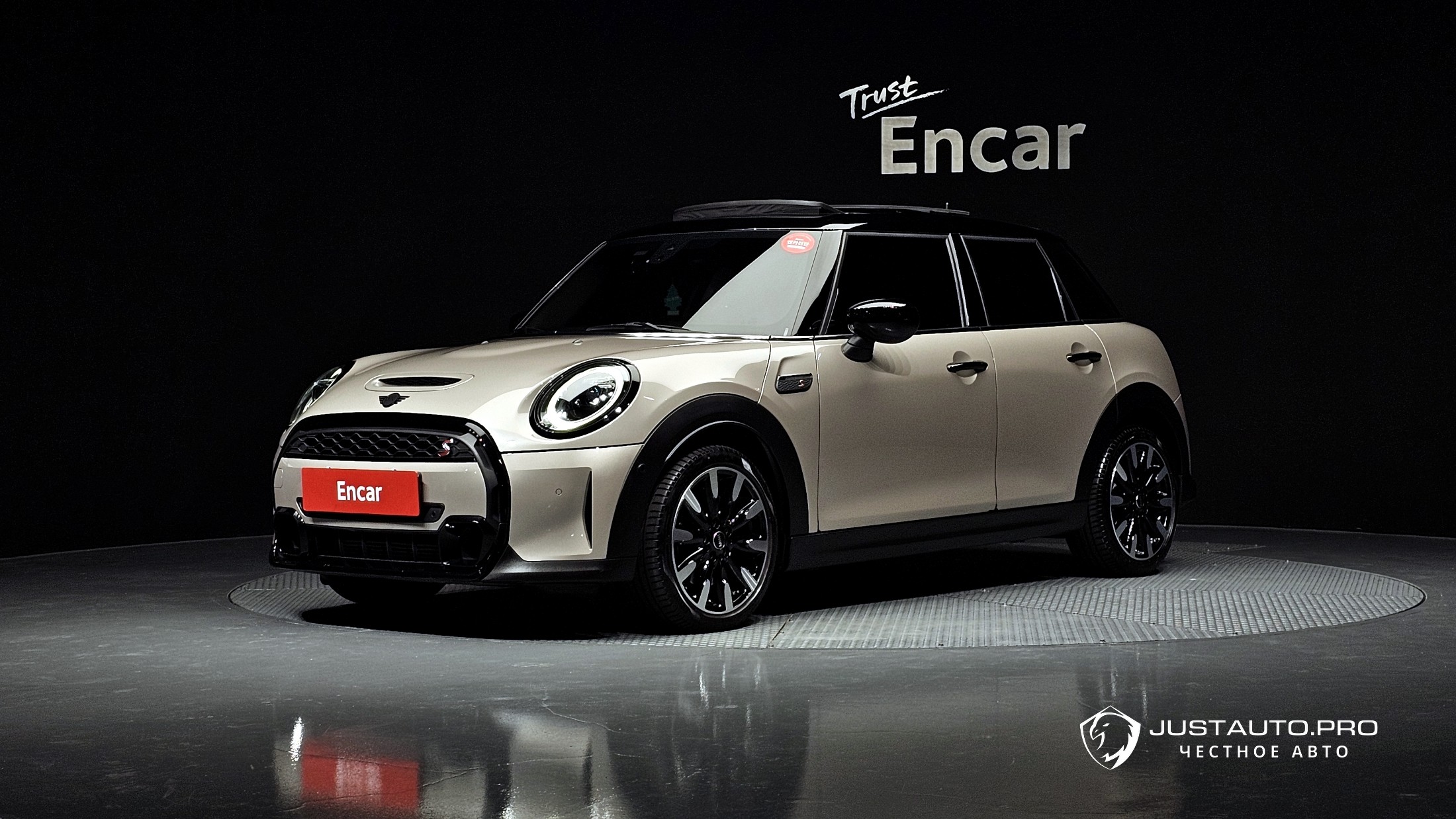 Автомобиль Mini Cooper