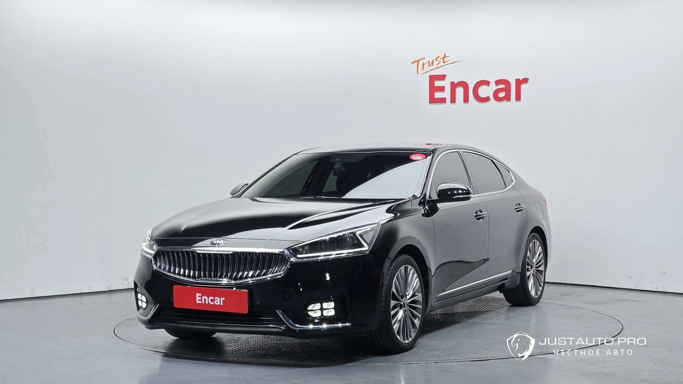 Автомобиль Kia K7