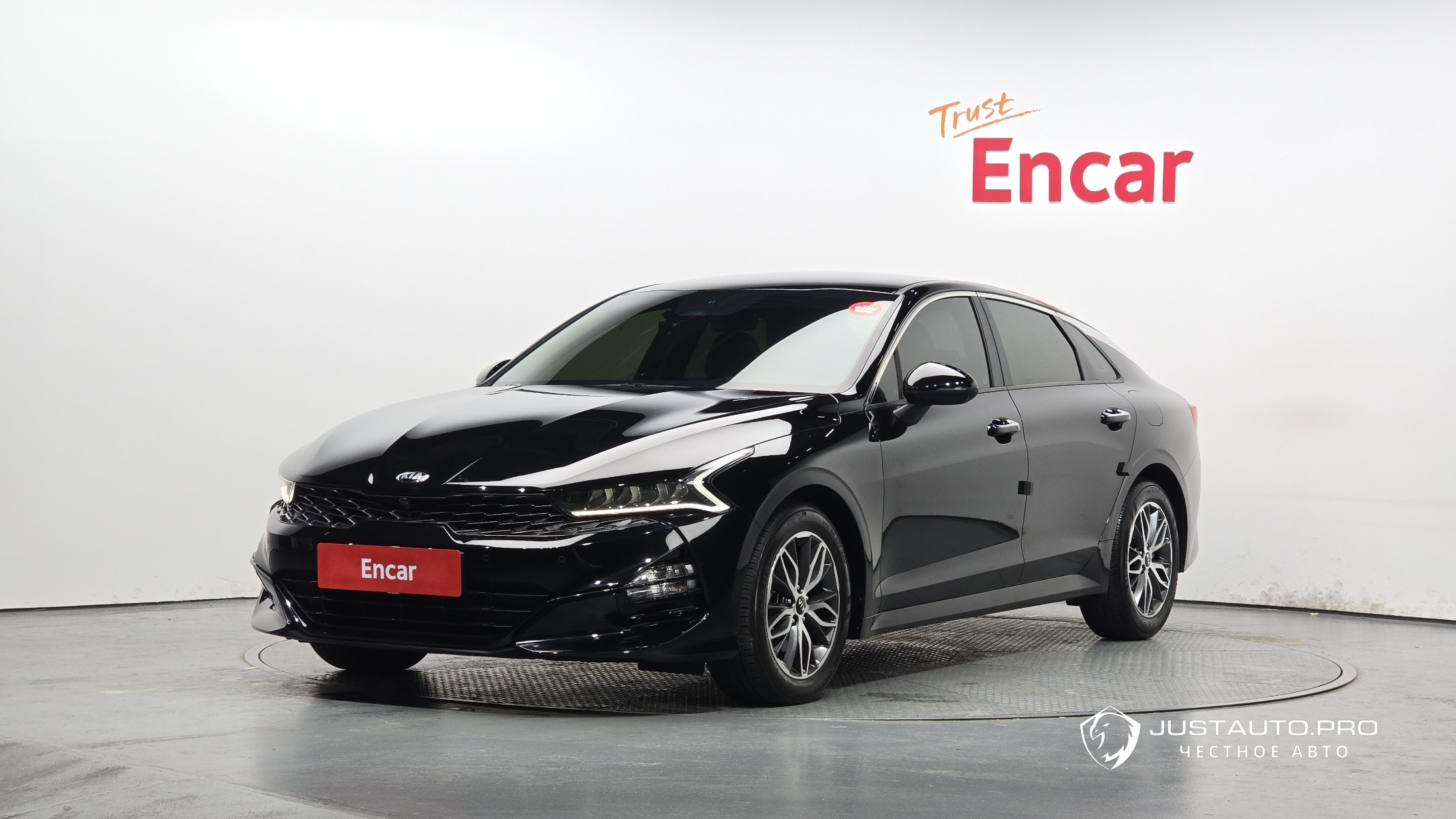 Автомобиль Kia K5