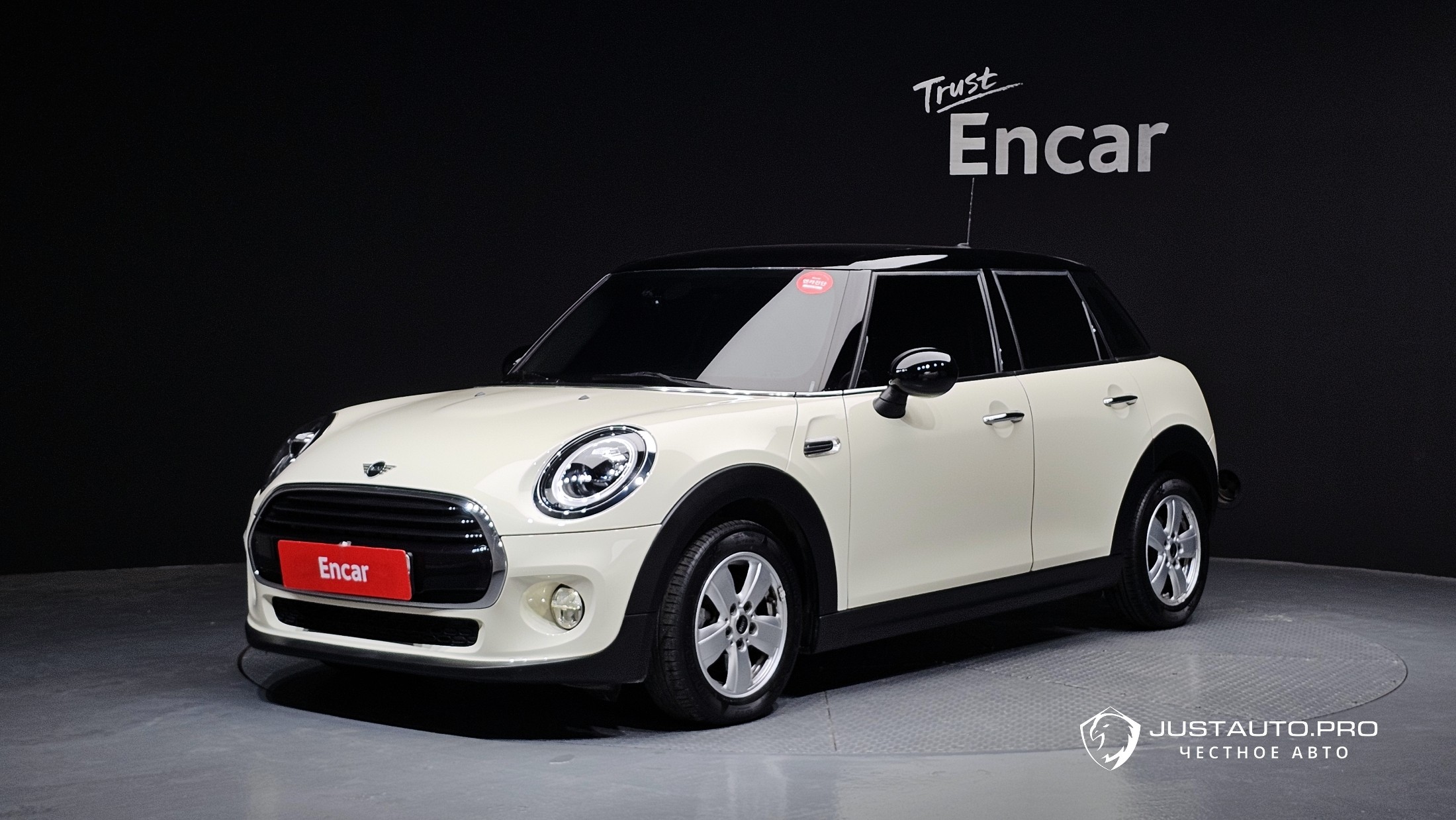 Автомобиль Mini Cooper