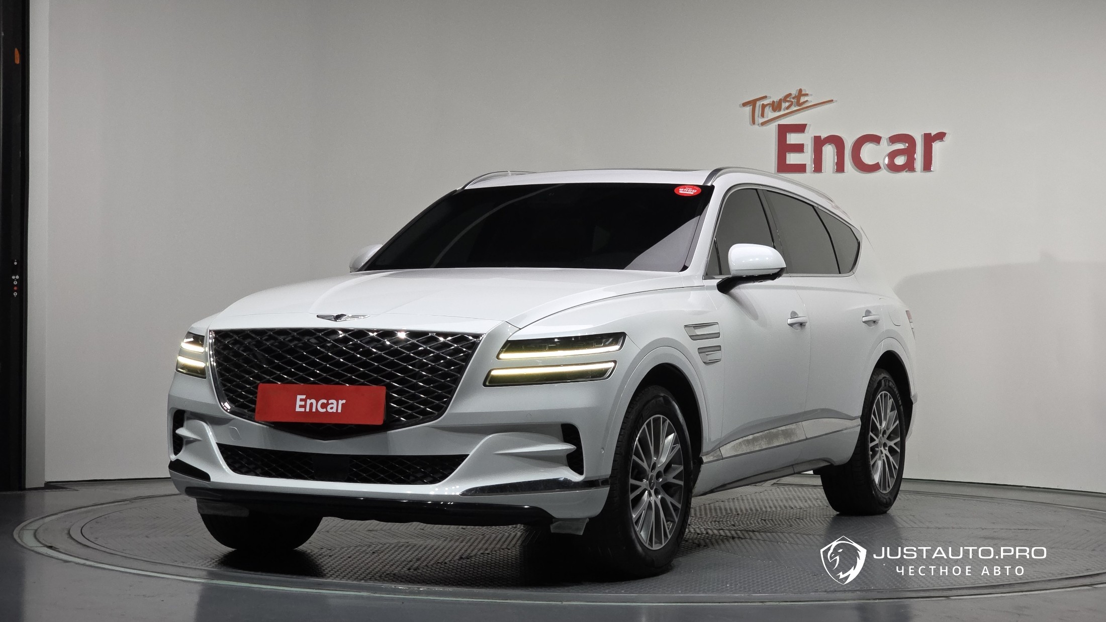 Автомобиль Genesis GV80