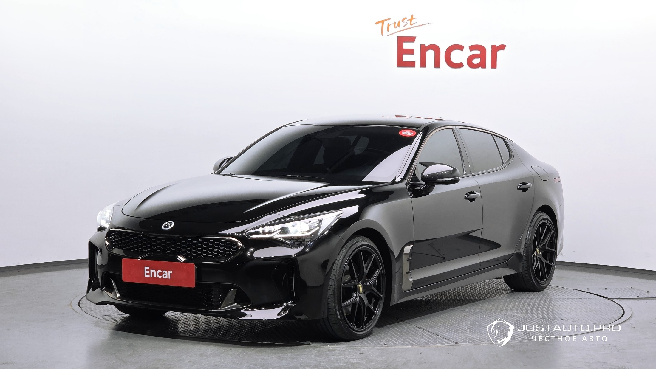 Автомобиль Kia Stinger