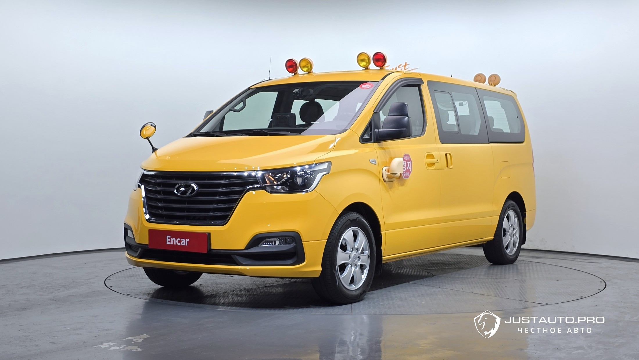 Автомобиль Hyundai Starex