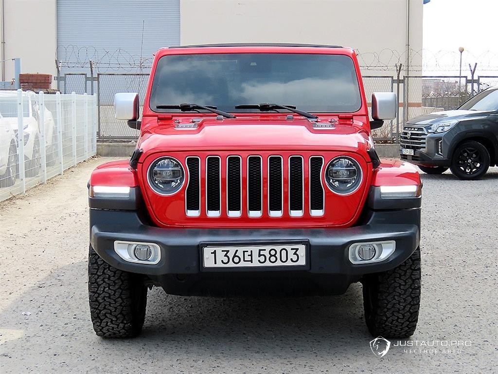 Автомобиль Jeep Wrangler