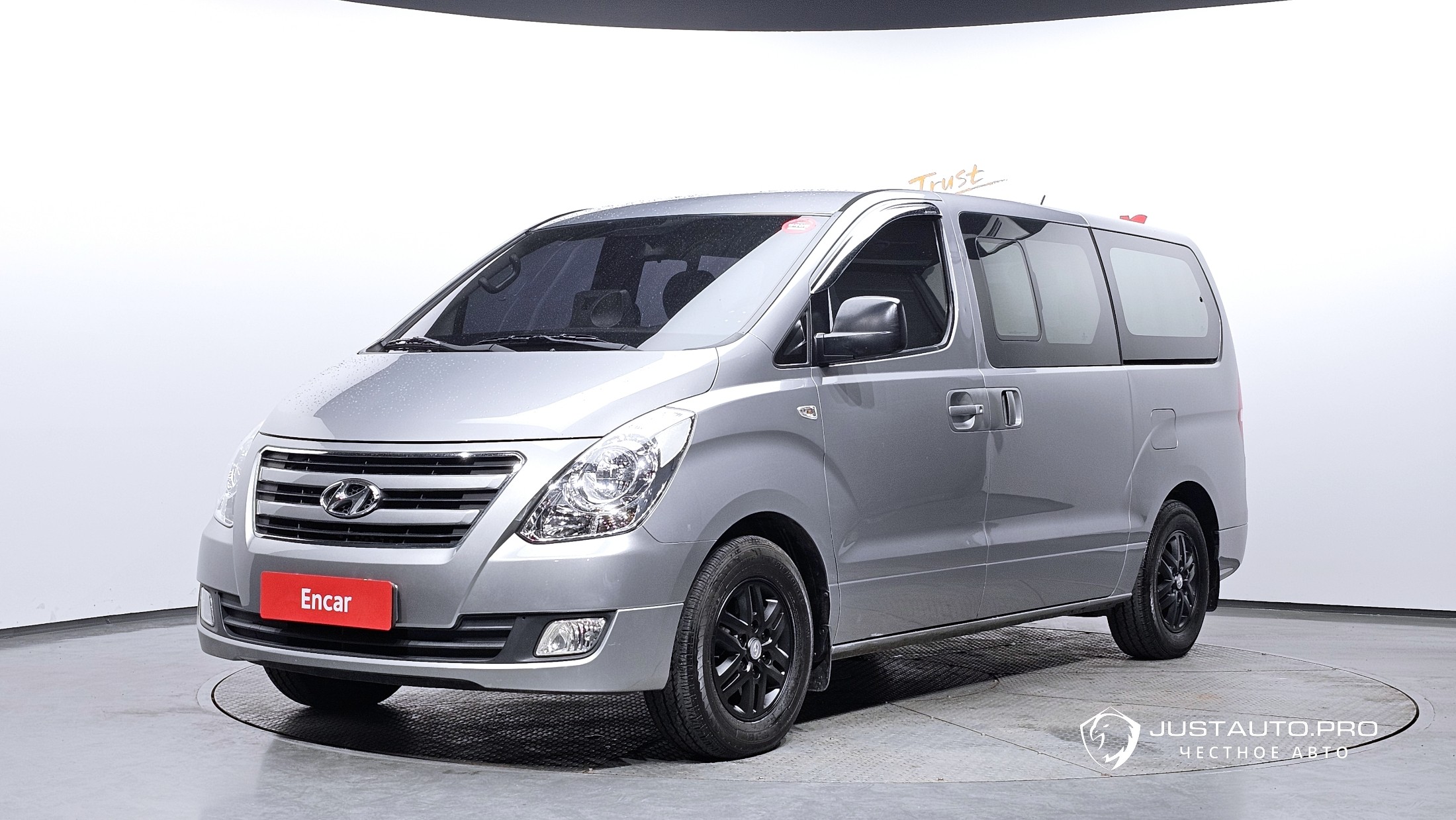 Автомобиль Hyundai Starex