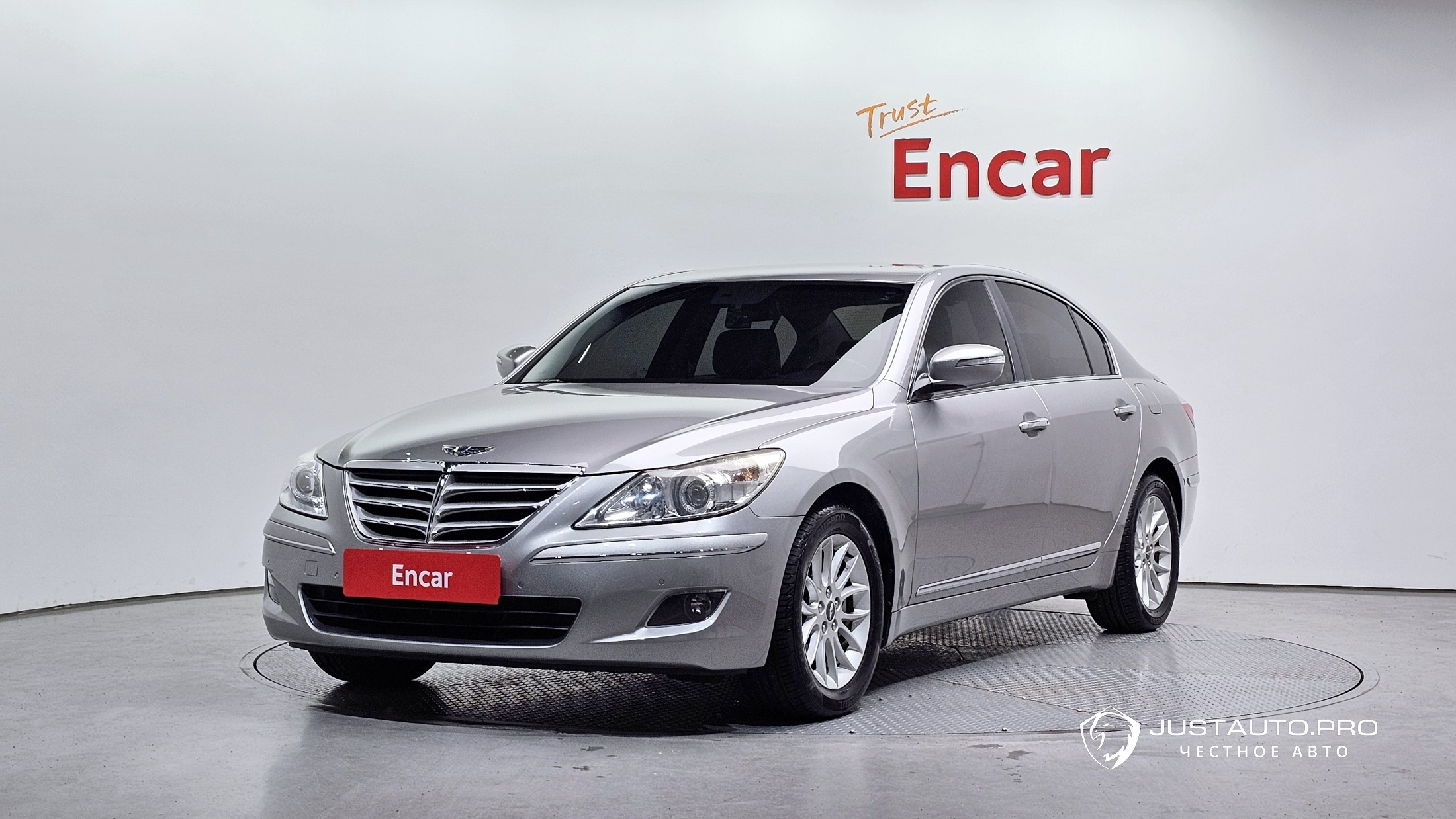 Автомобиль Hyundai Genesis