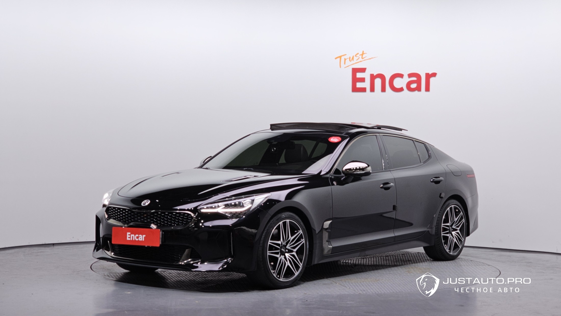 Автомобиль Kia Stinger