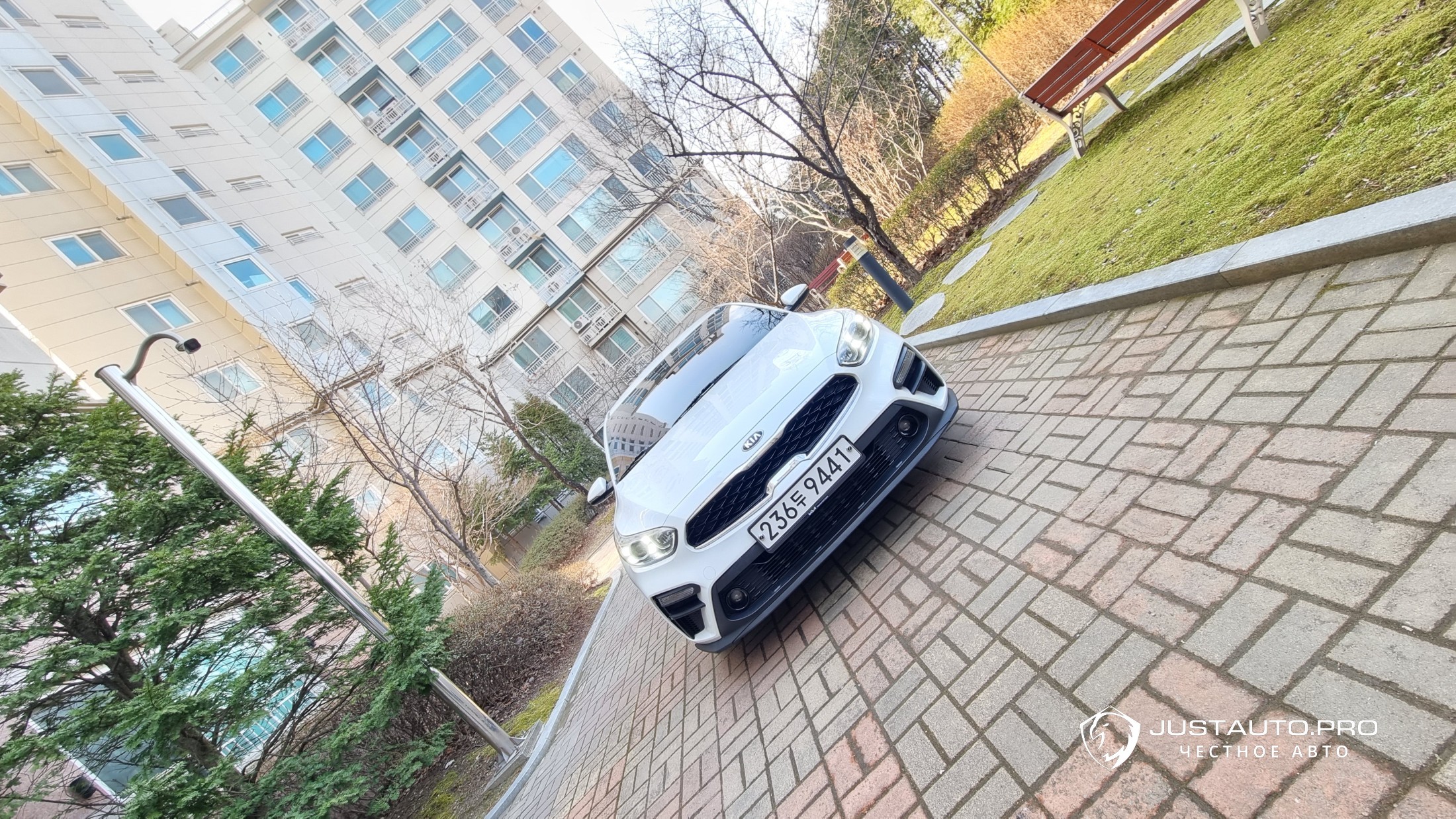 Автомобиль Kia K3