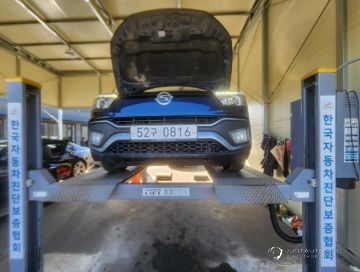Автомобиль KG_Mobility_Ssangyong TIBOLI