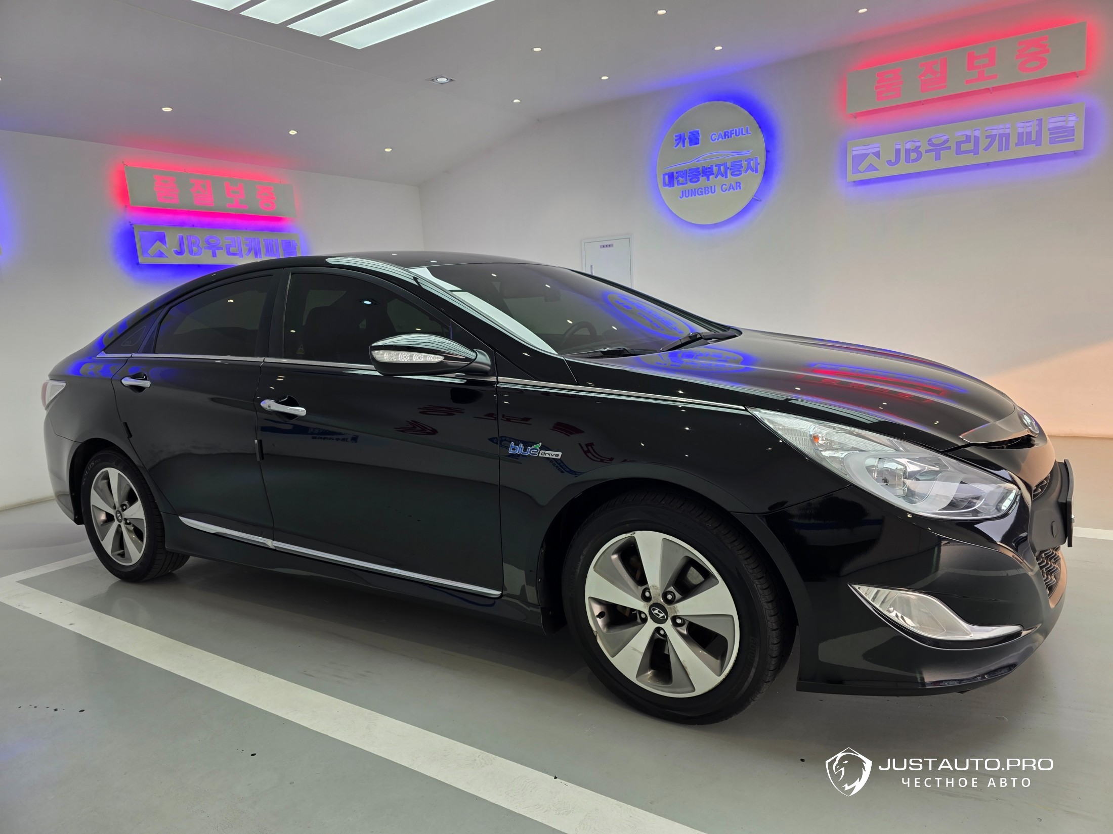 Автомобиль Hyundai Sonata