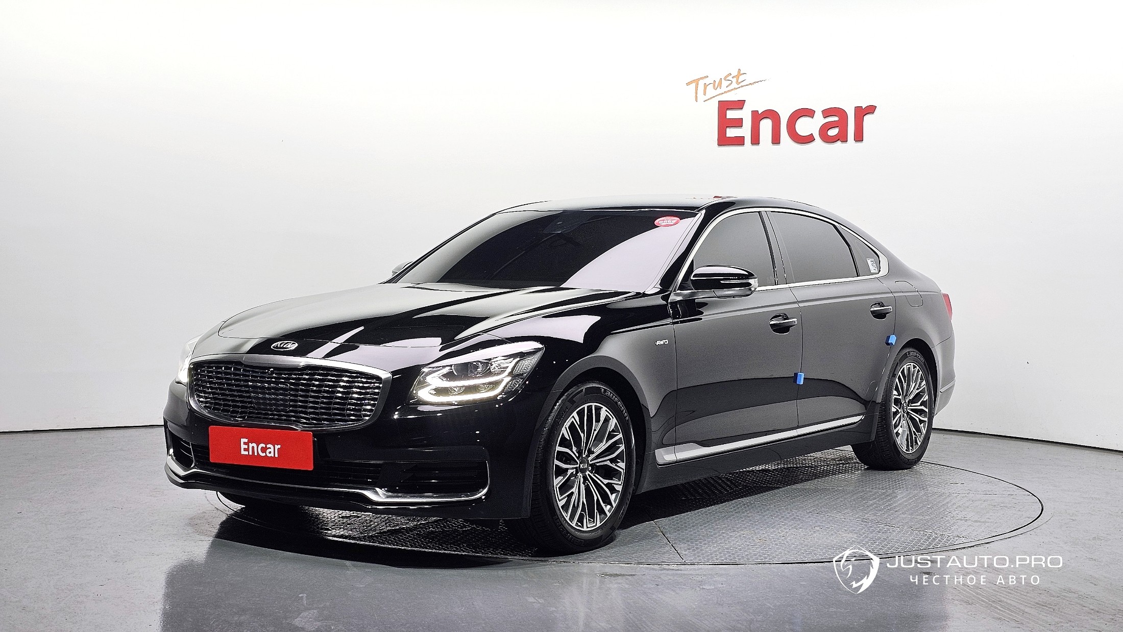 Автомобиль Kia K9