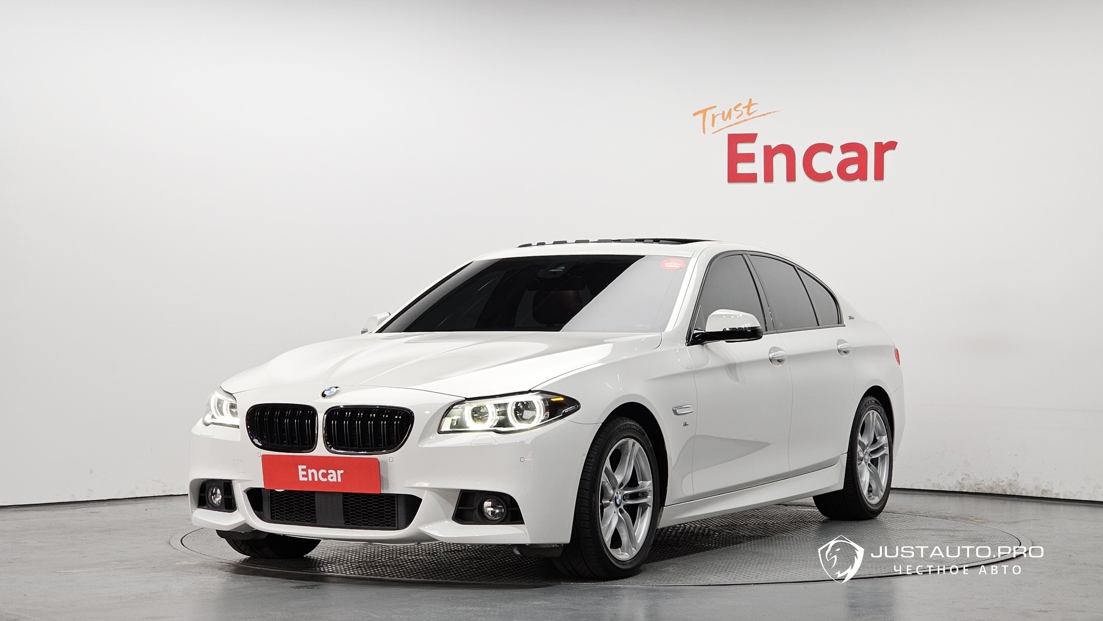 Автомобиль BMW 5-Series